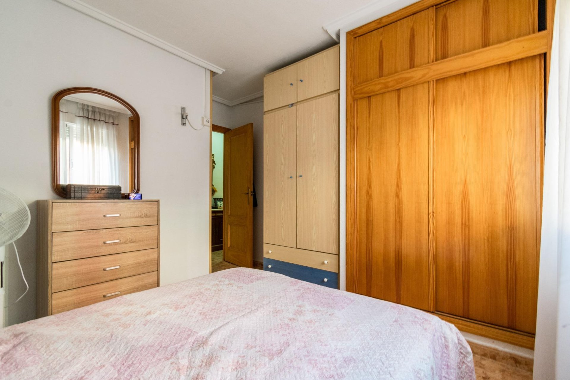 Resale - Apartamento - Torrevieja - Estacion de autobuses