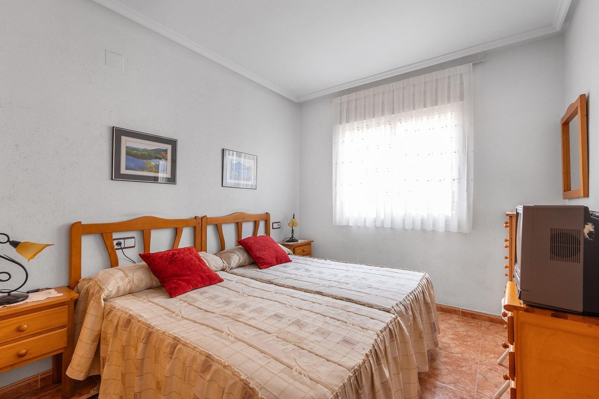 Resale - Apartamento - Torrevieja - Estacion de autobuses