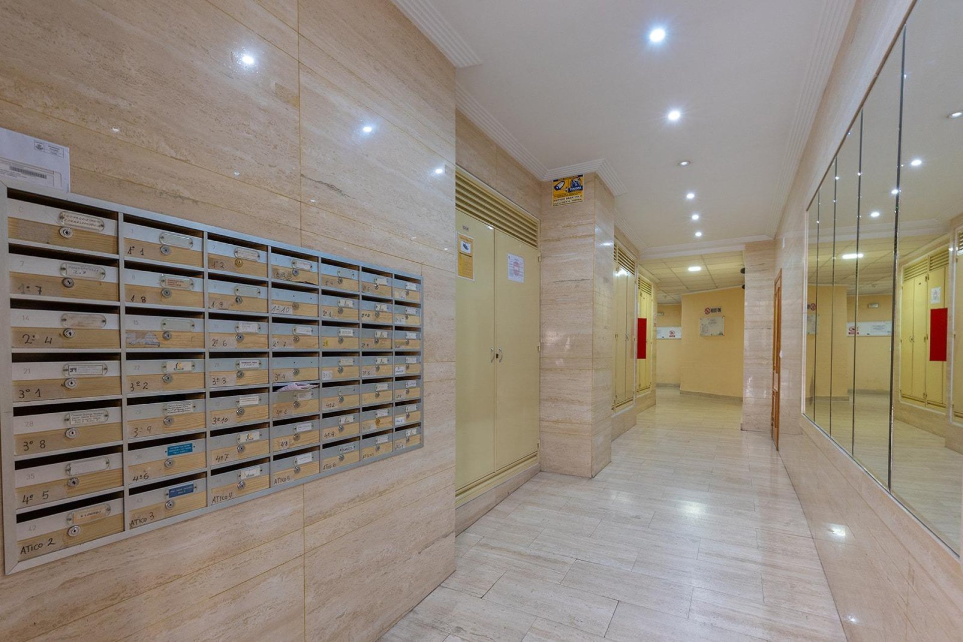 Resale - Apartamento - Torrevieja - Estacion de autobuses