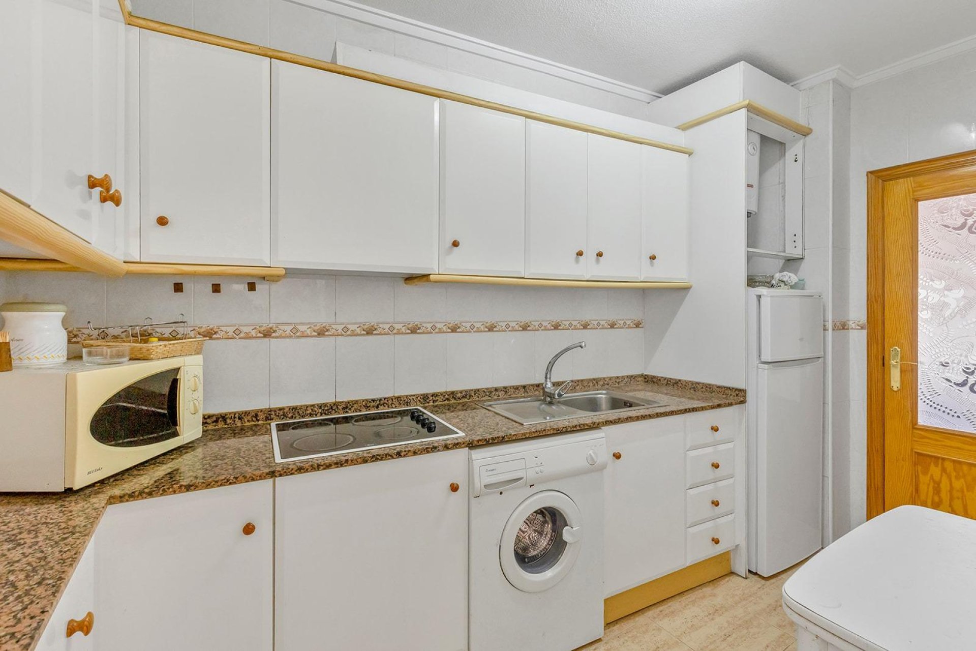 Resale - Apartamento - Torrevieja - Estacion de autobuses