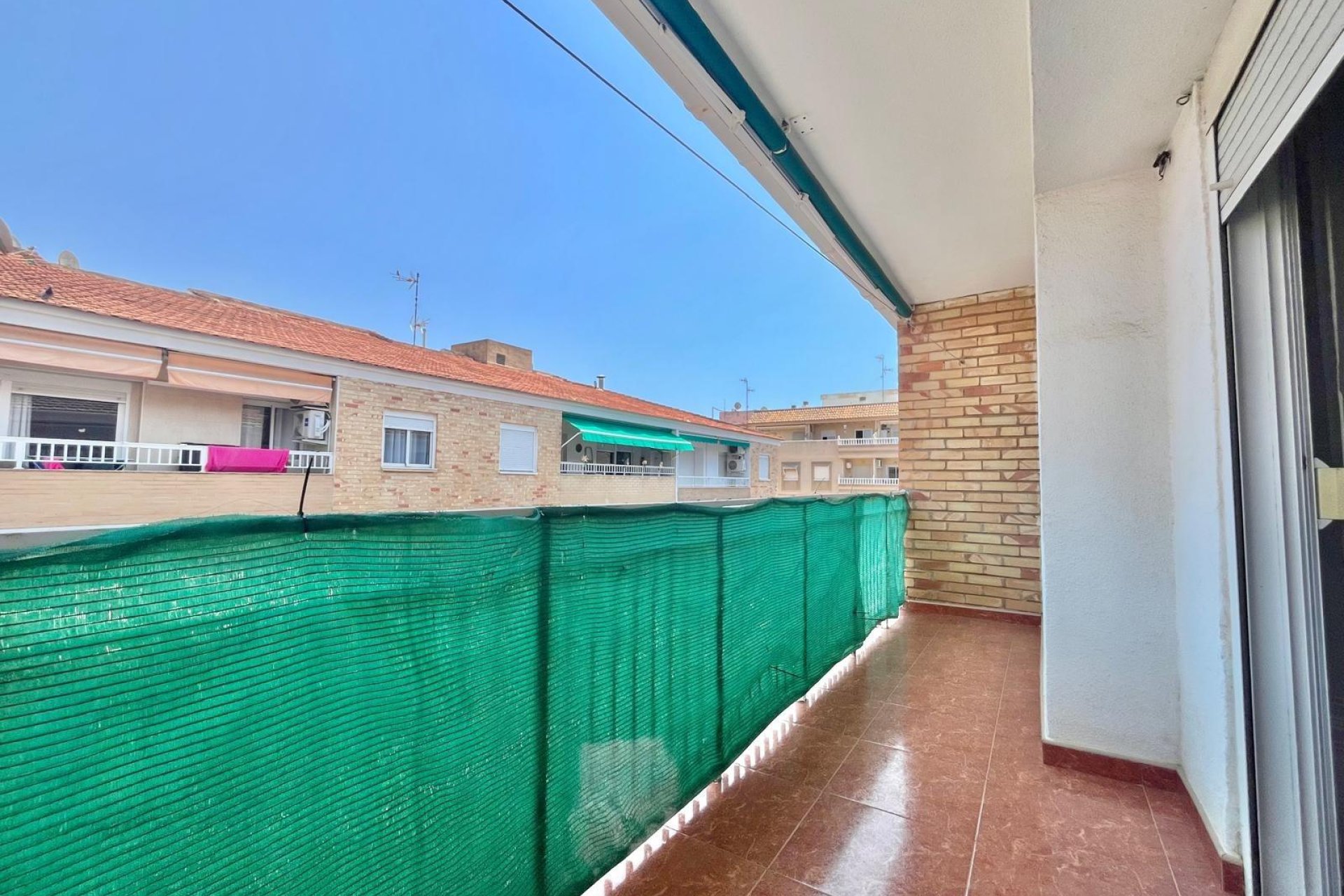 Resale - Apartamento - Torrevieja - Estacion de autobuses
