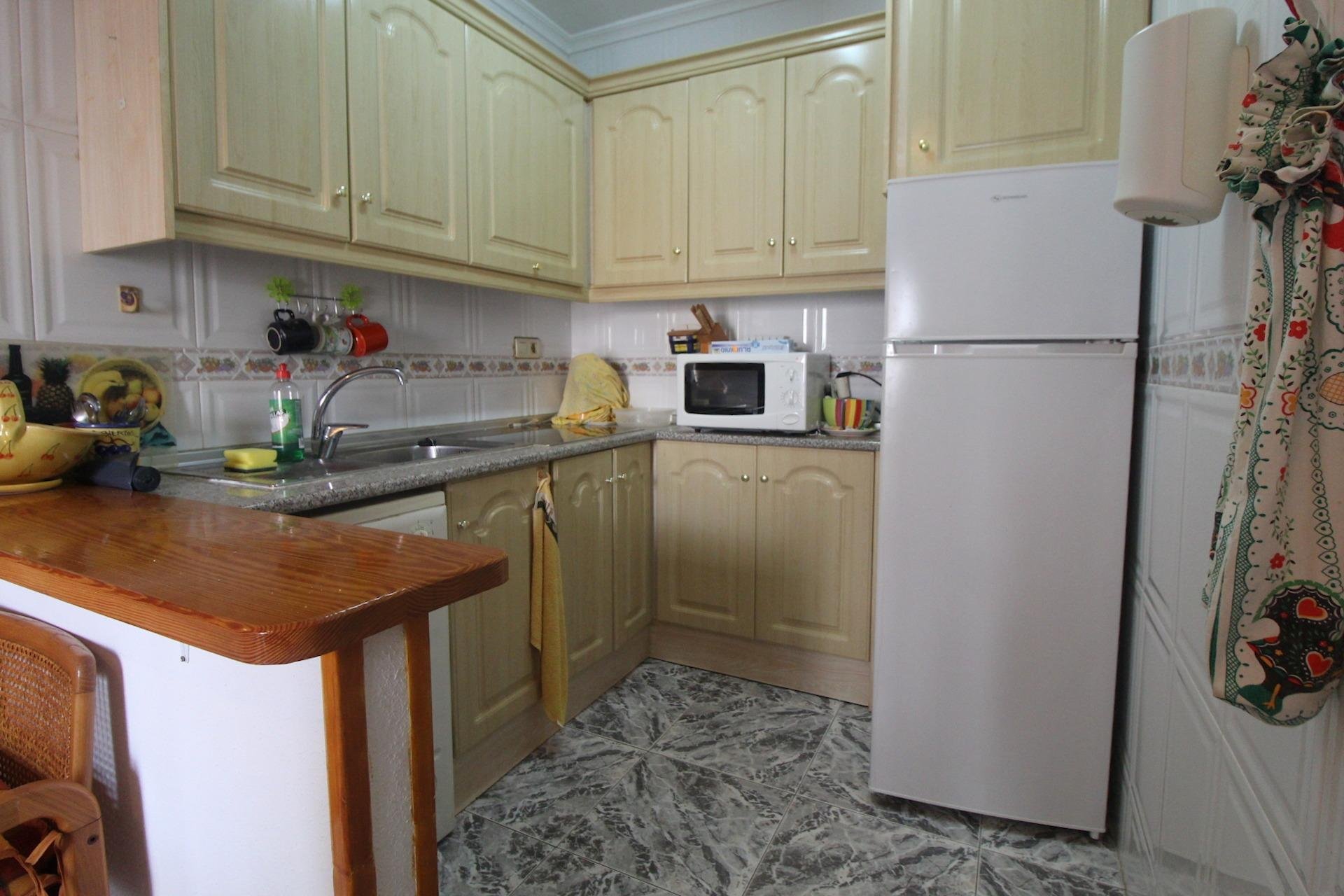 Resale - Apartamento - Torrevieja - Estacion de autobuses