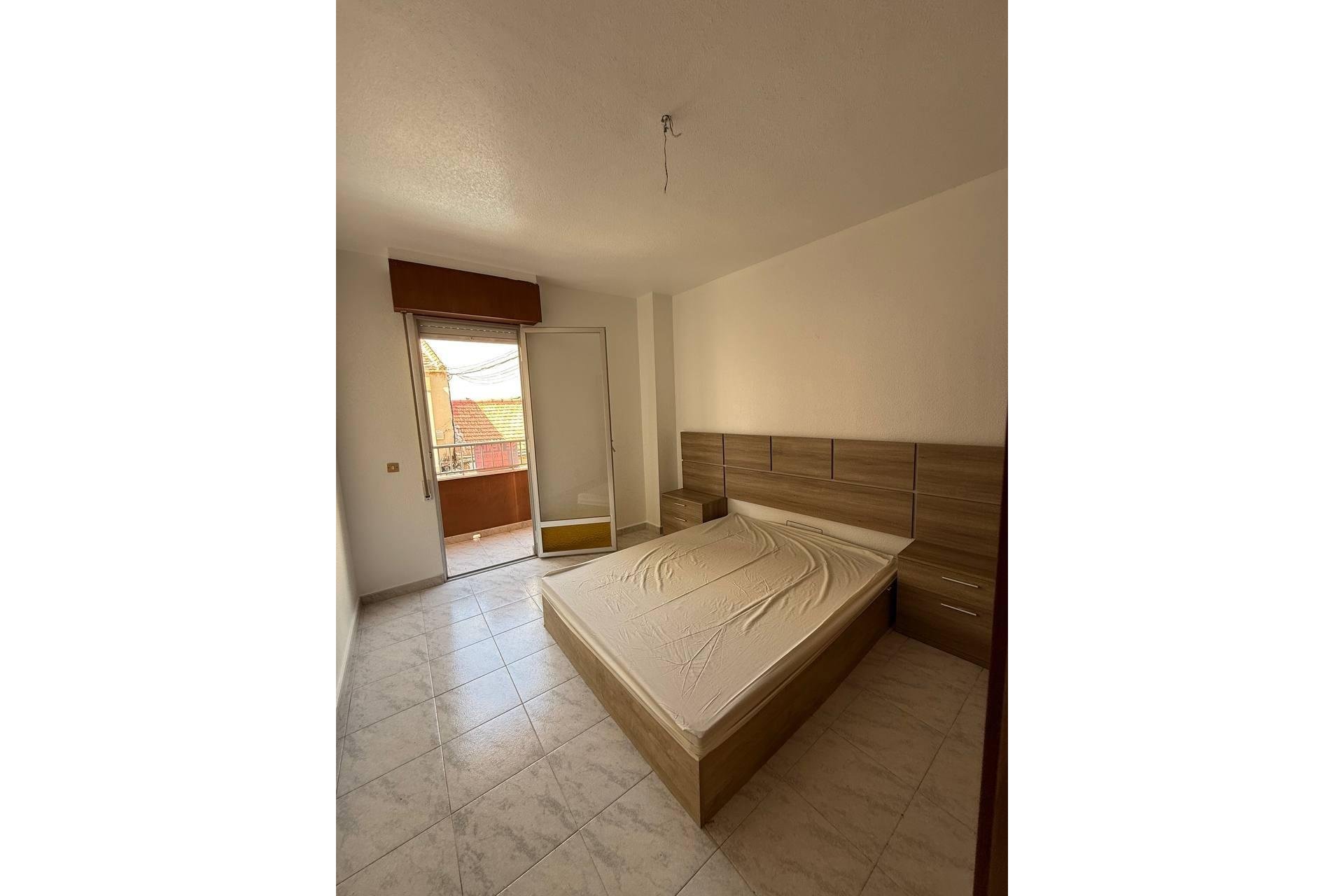 Resale - Apartamento - Torrevieja - Estacion de autobuses