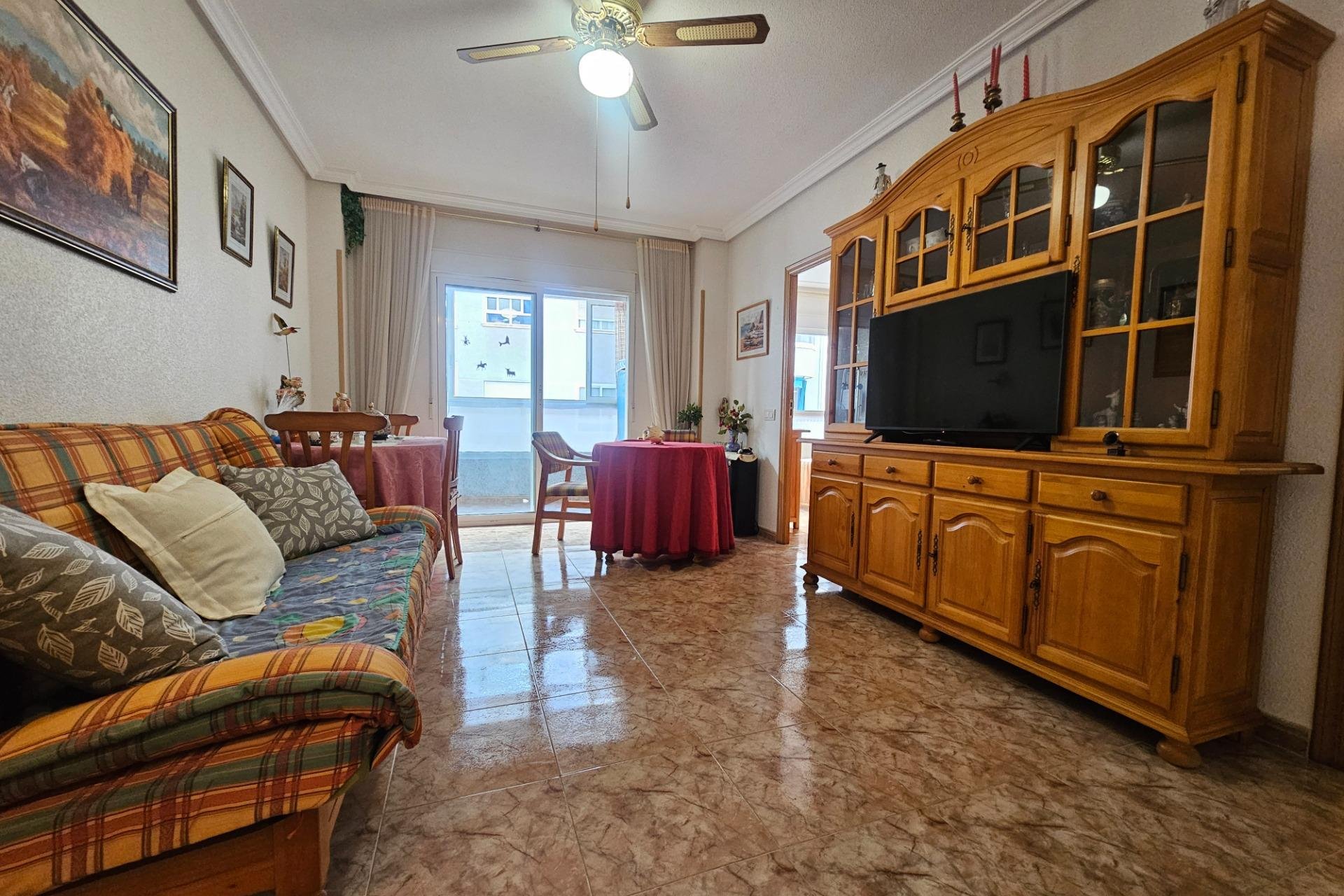 Resale - Apartamento - Torrevieja - Estacion de autobuses