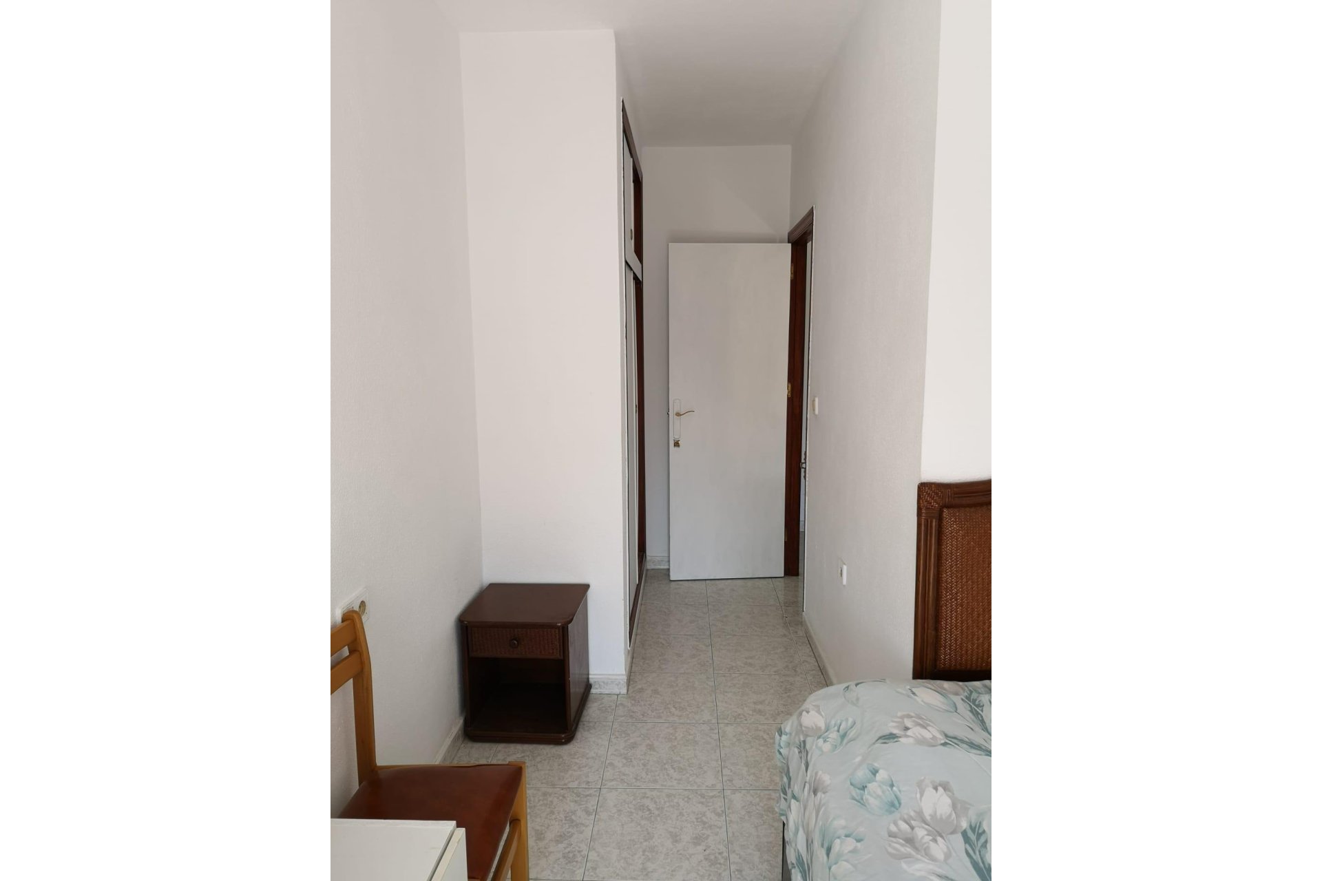 Resale - Apartamento - Torrevieja - Estacion de autobuses