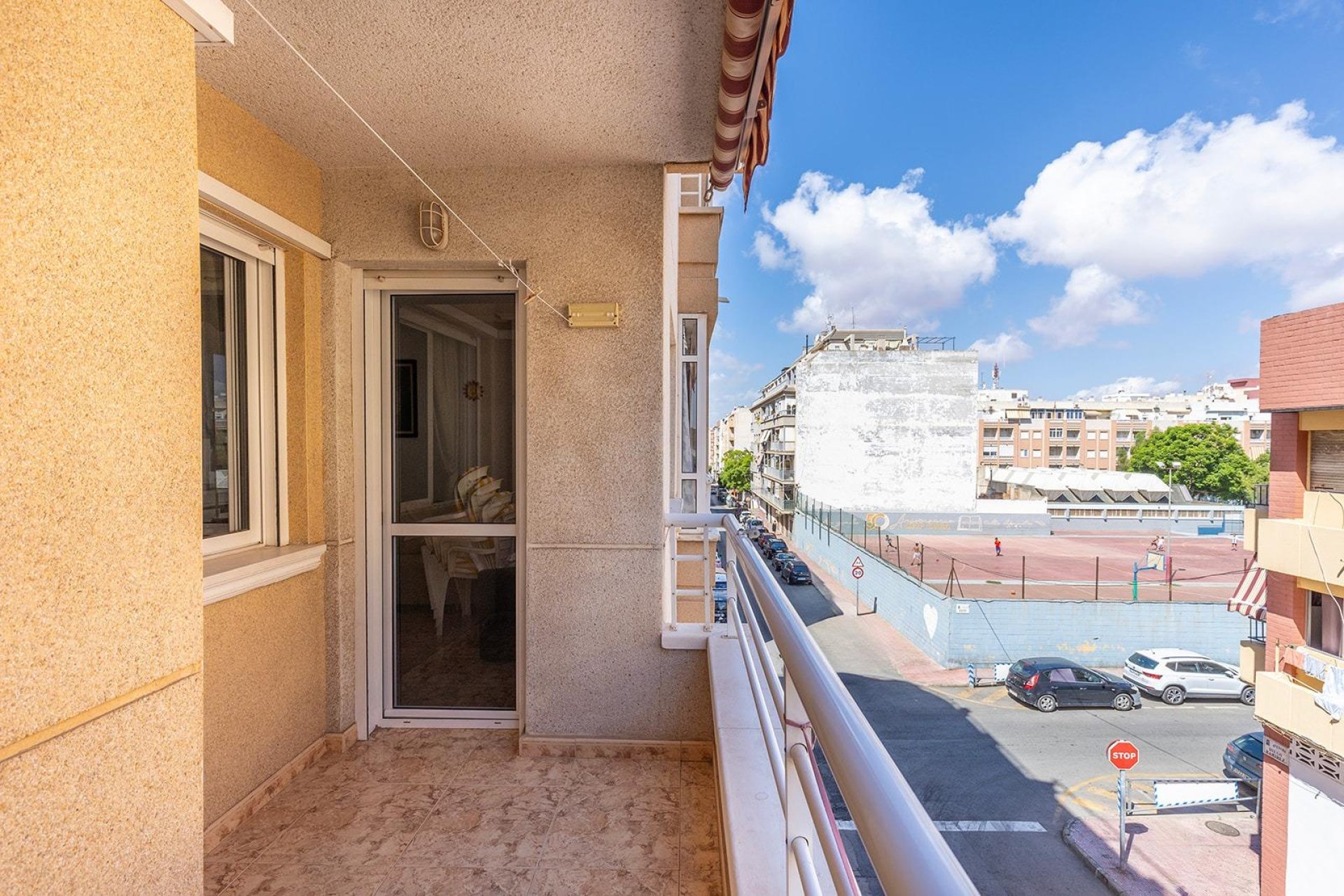 Resale - Apartamento - Torrevieja - Estacion de autobuses