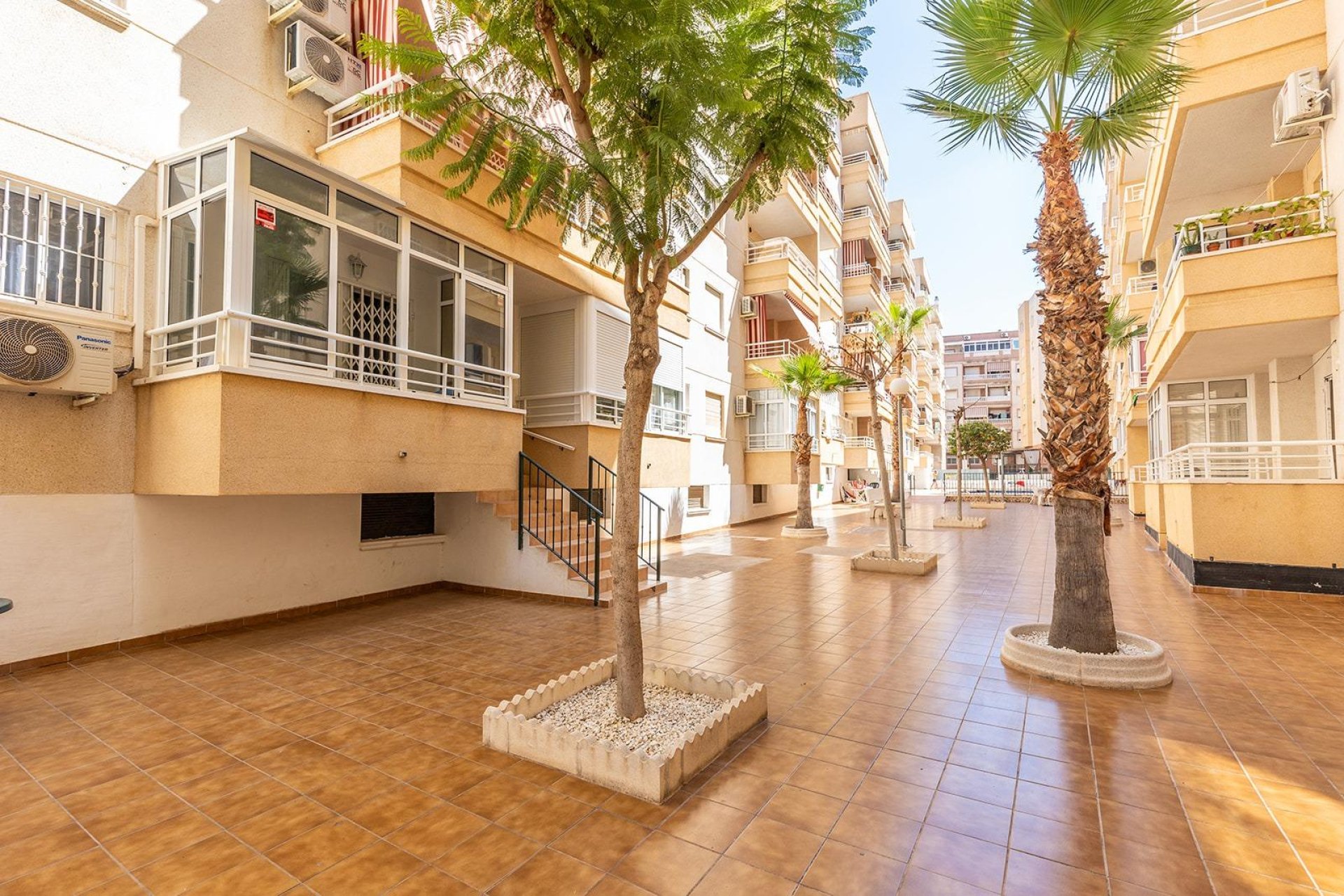 Resale - Apartamento - Torrevieja - Estacion de autobuses