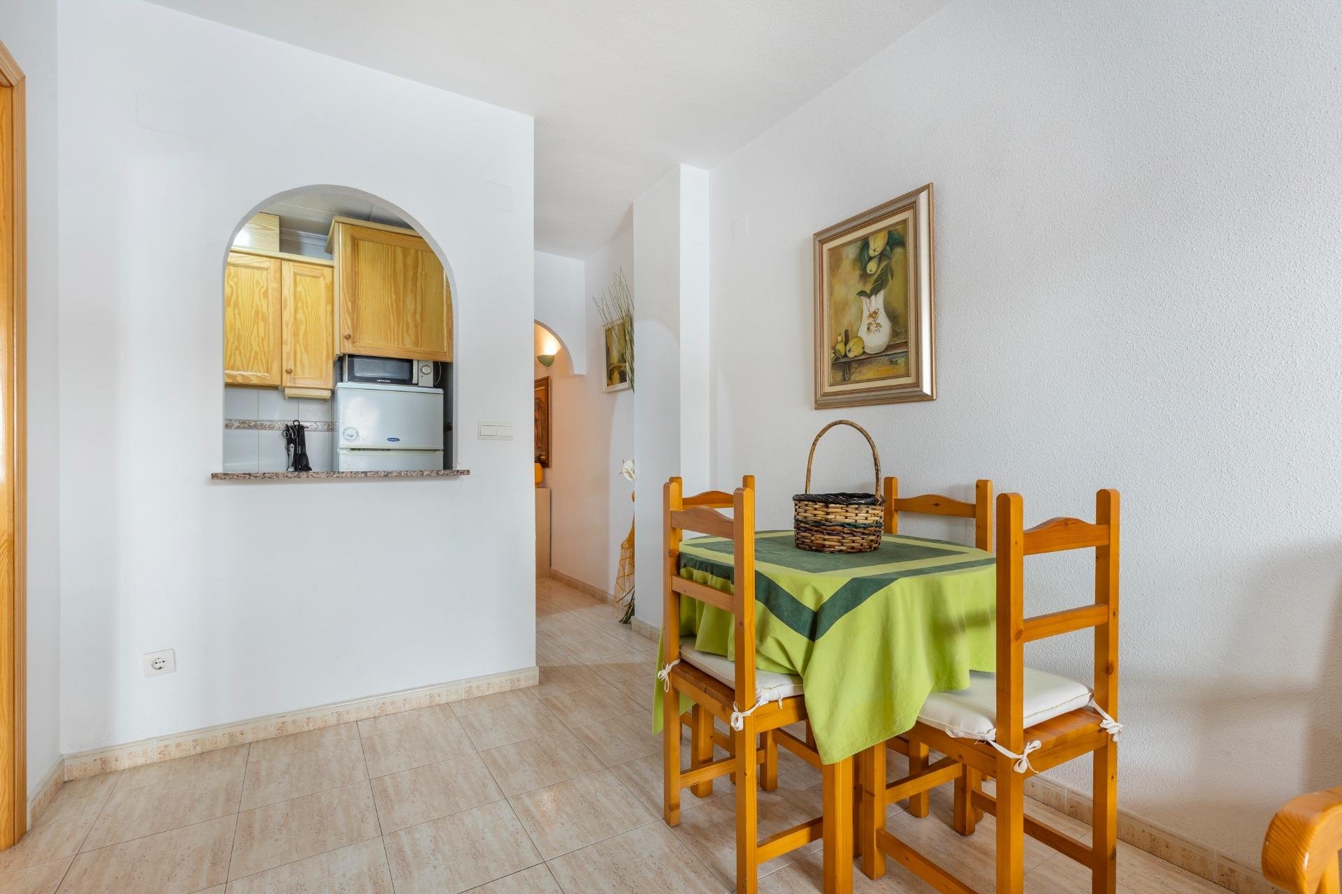 Resale - Apartamento - Torrevieja - Estacion de autobuses