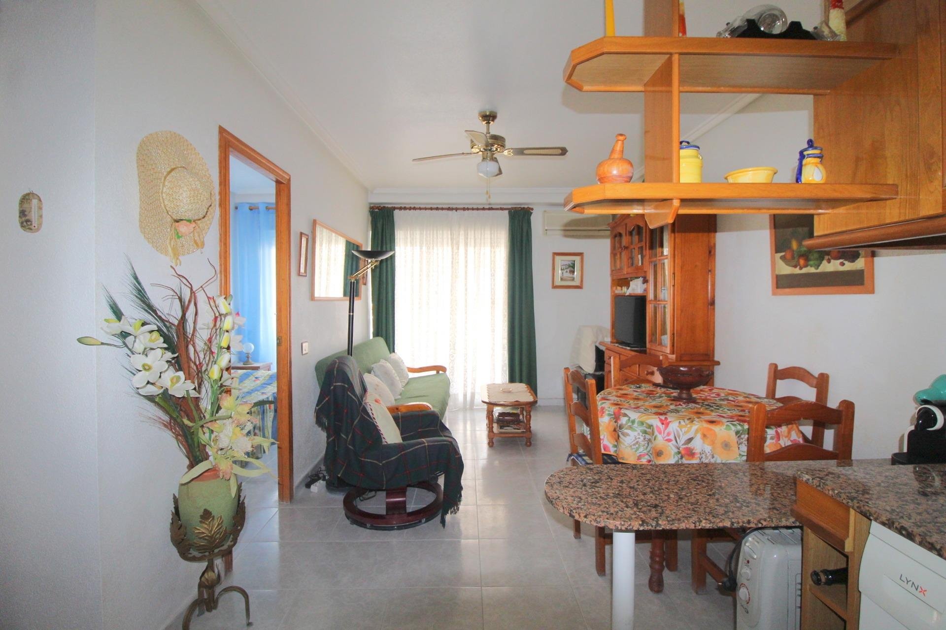 Resale - Apartamento - Torrevieja - Habaneras