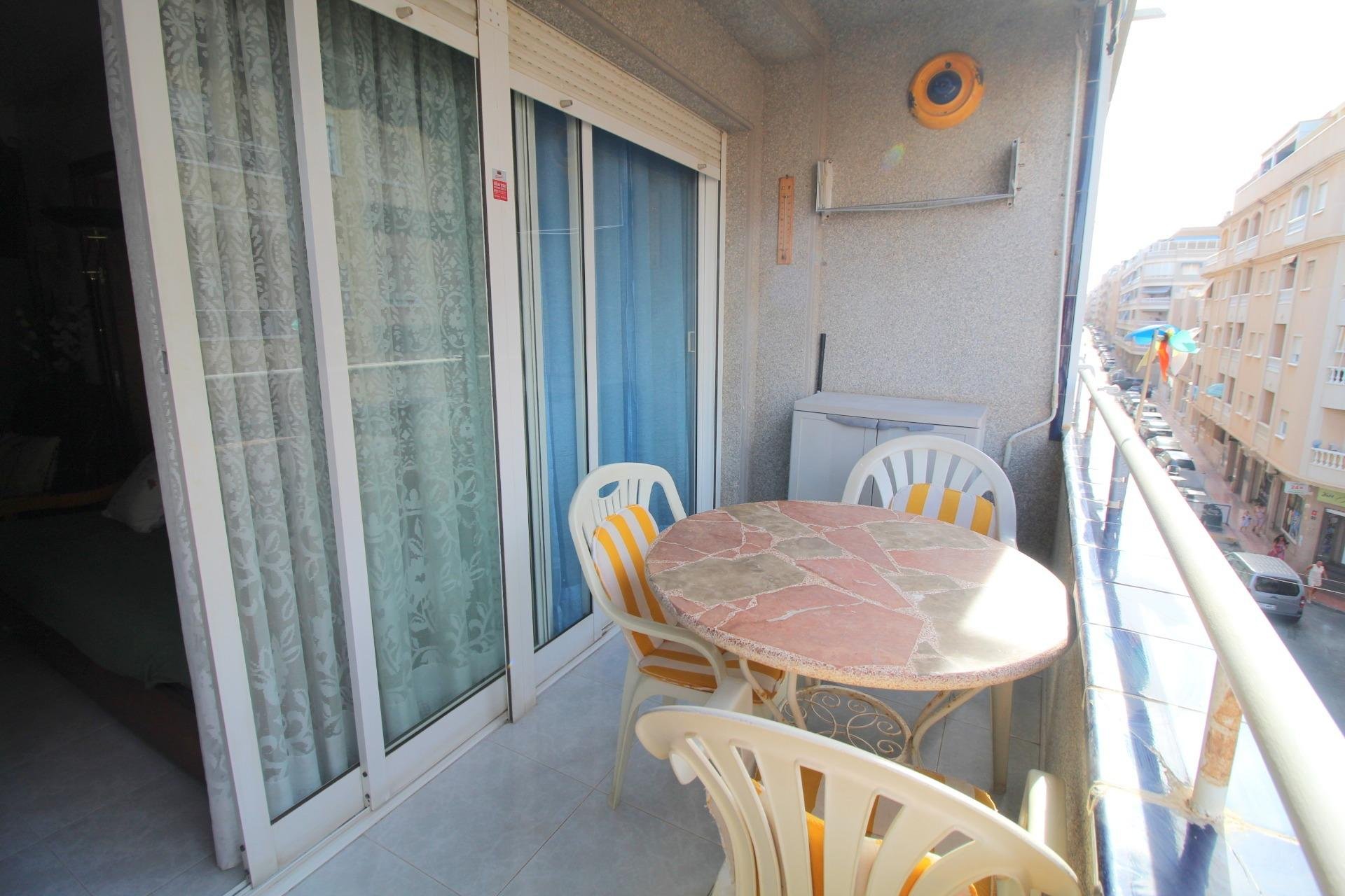 Resale - Apartamento - Torrevieja - Habaneras