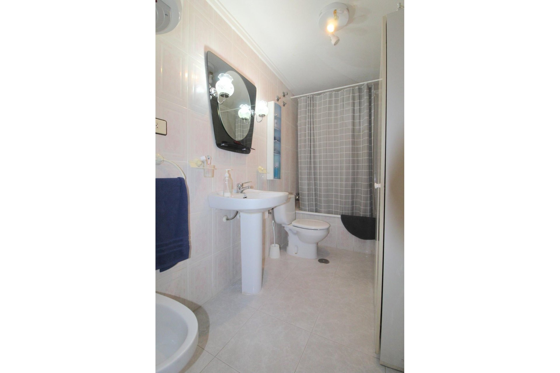 Resale - Apartamento - Torrevieja - Habaneras