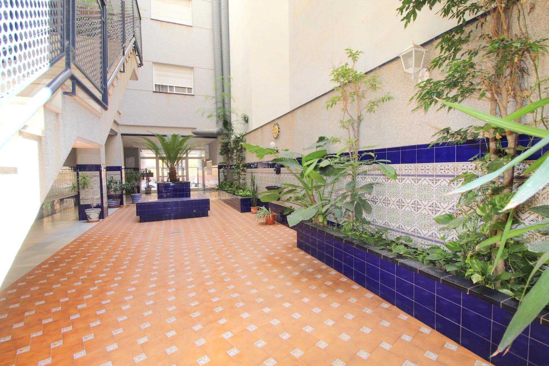 Resale - Apartamento - Torrevieja - Habaneras