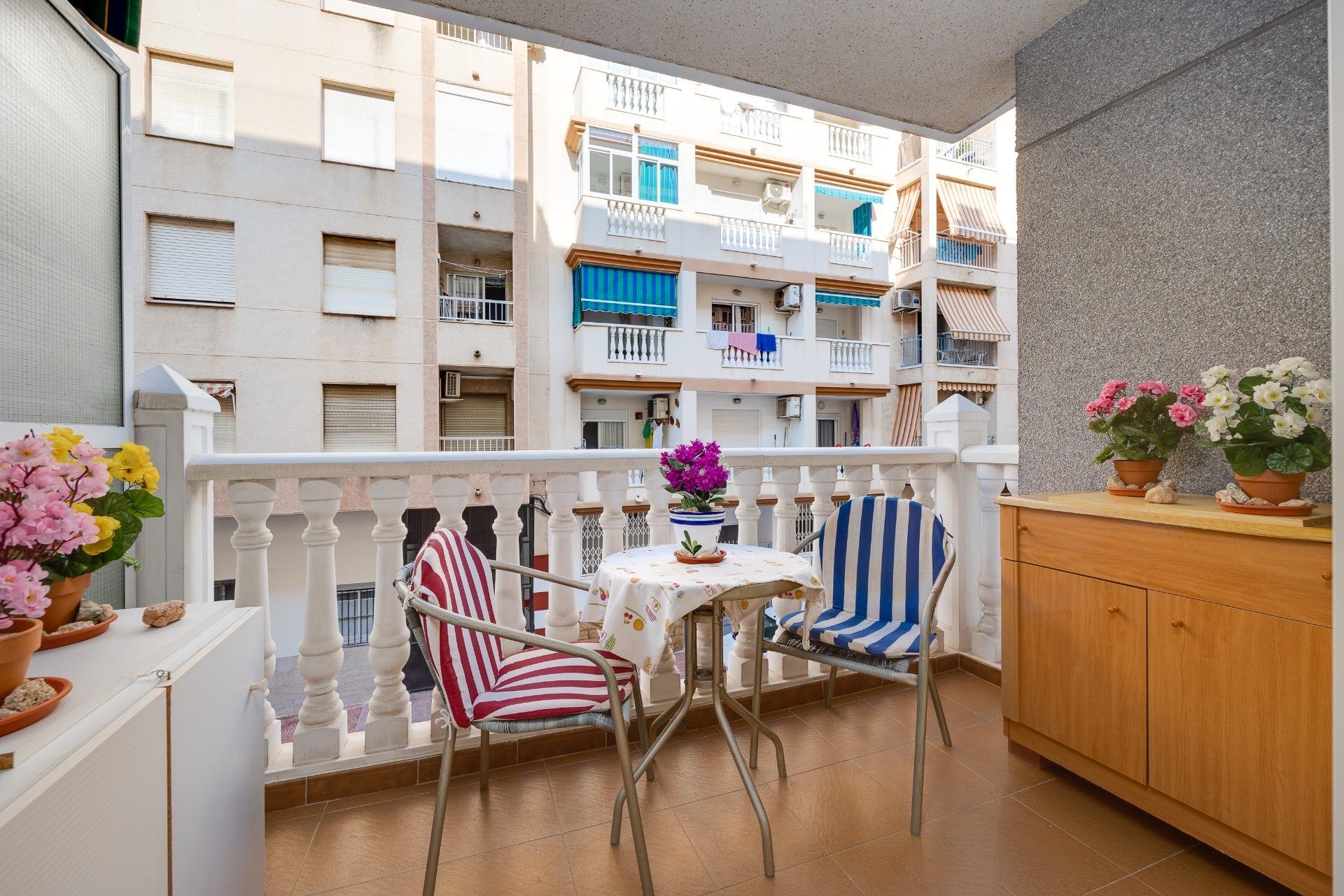 Resale - Apartamento - Torrevieja - Habaneras