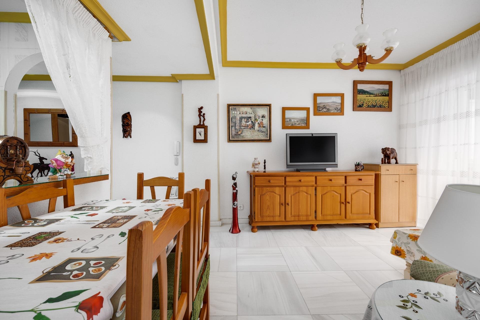 Resale - Apartamento - Torrevieja - Habaneras