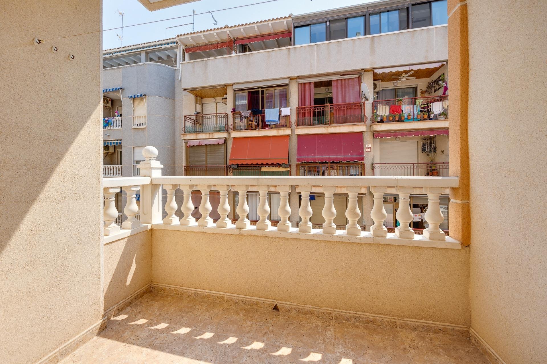 Resale - Apartamento - Torrevieja - Habaneras