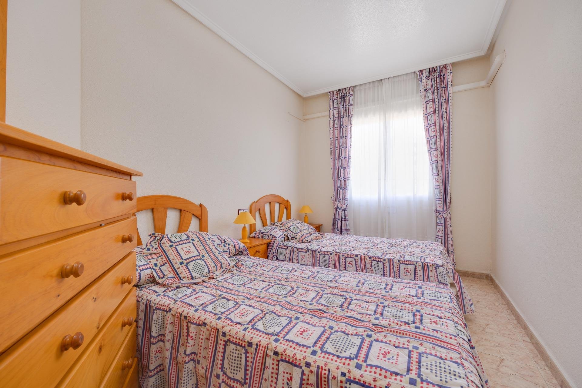 Resale - Apartamento - Torrevieja - Habaneras