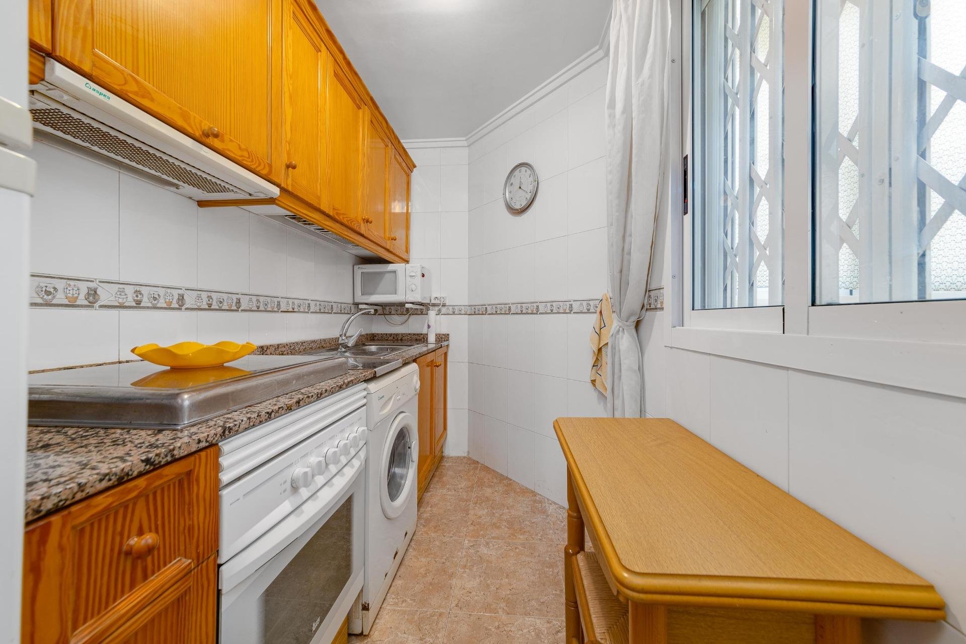 Resale - Apartamento - Torrevieja - Habaneras