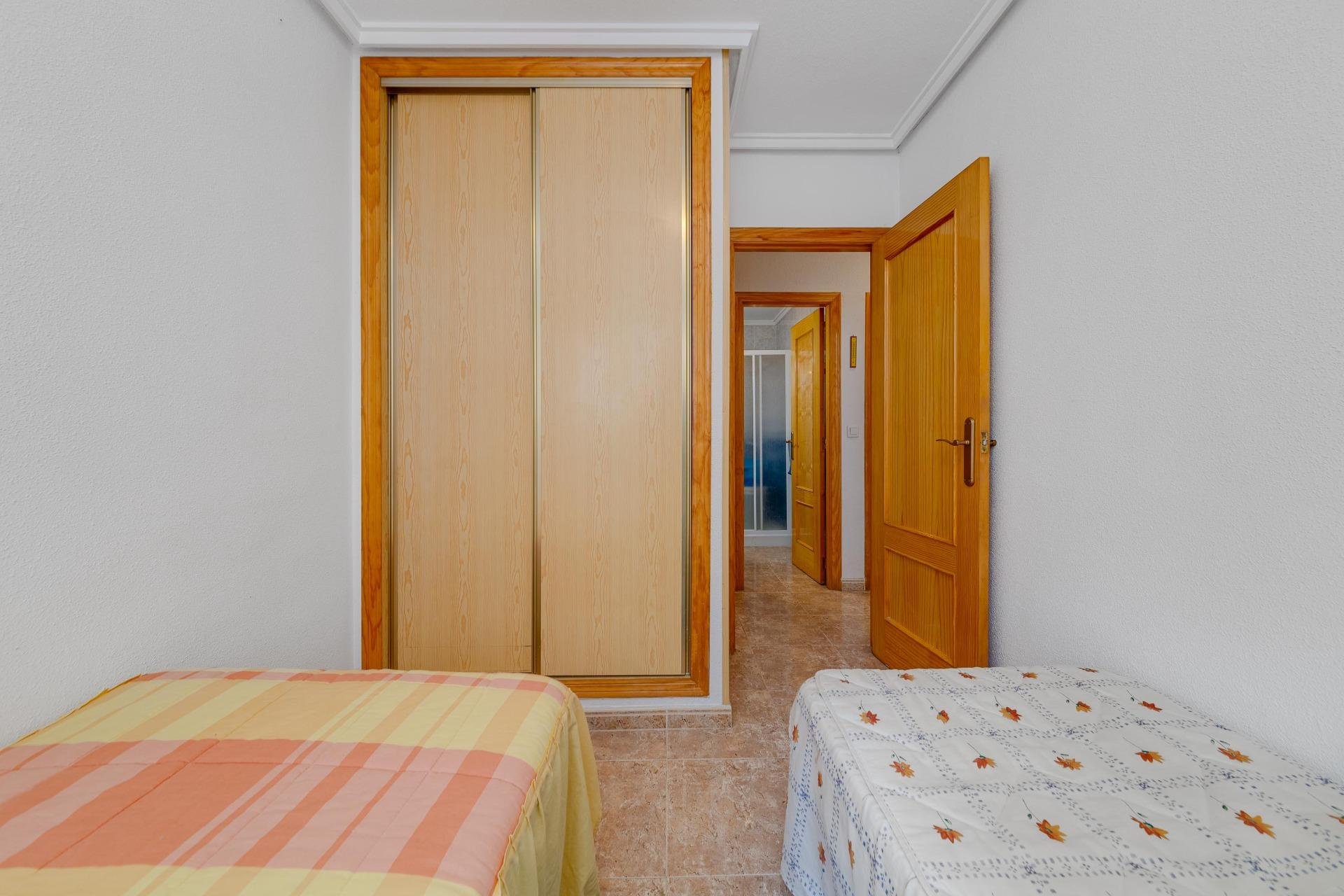 Resale - Apartamento - Torrevieja - Habaneras