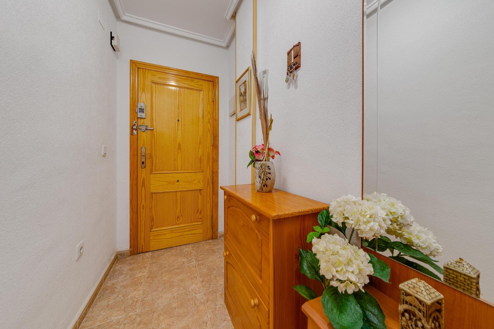 Resale - Apartamento - Torrevieja - Habaneras