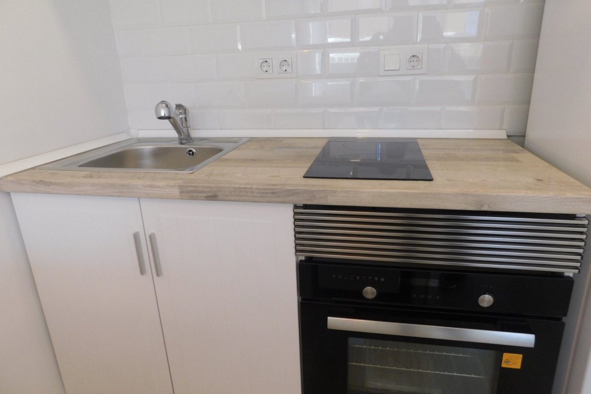 Resale - Apartamento - Torrevieja - La Mata pueblo