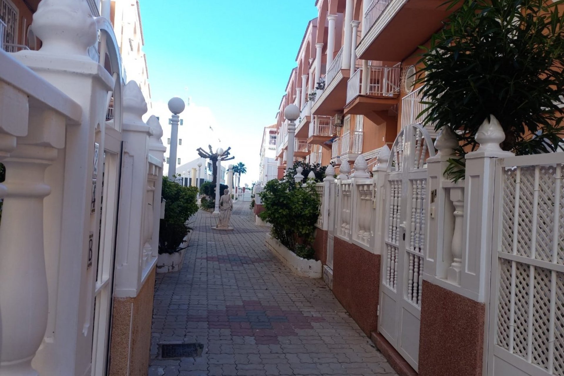 Resale - Apartamento - Torrevieja - La Mata pueblo