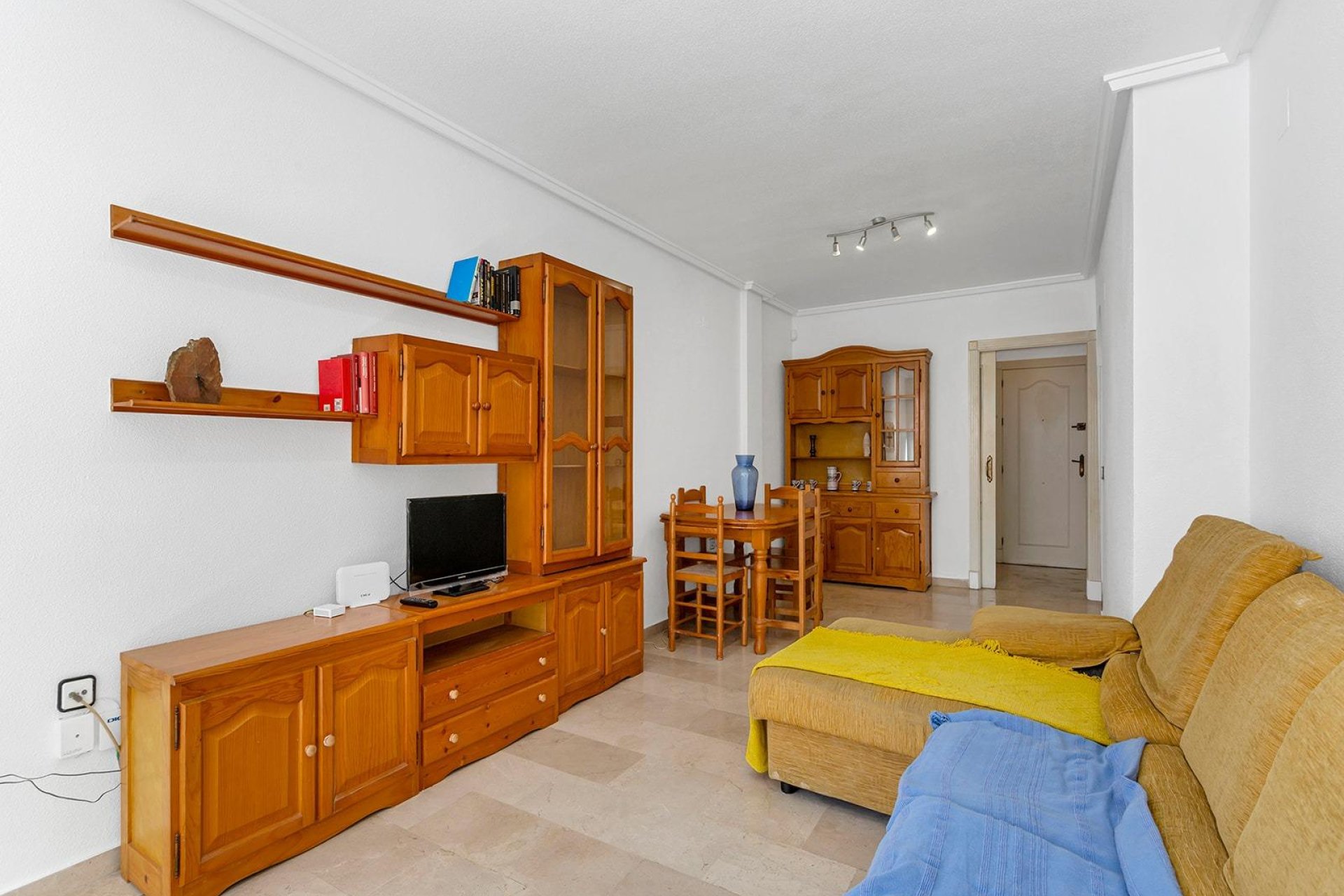 Resale - Apartamento - Torrevieja - La Mata pueblo