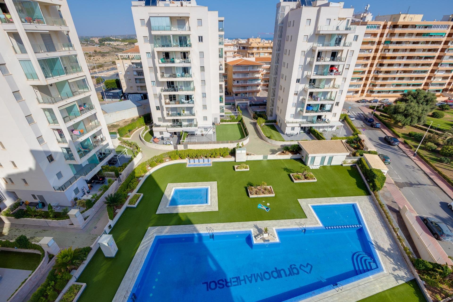 Resale - Apartamento - Torrevieja - La Mata