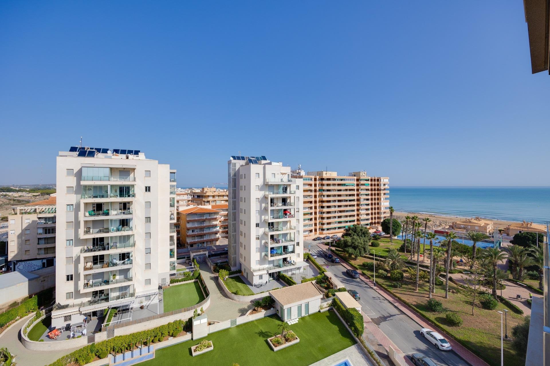 Resale - Apartamento - Torrevieja - La Mata