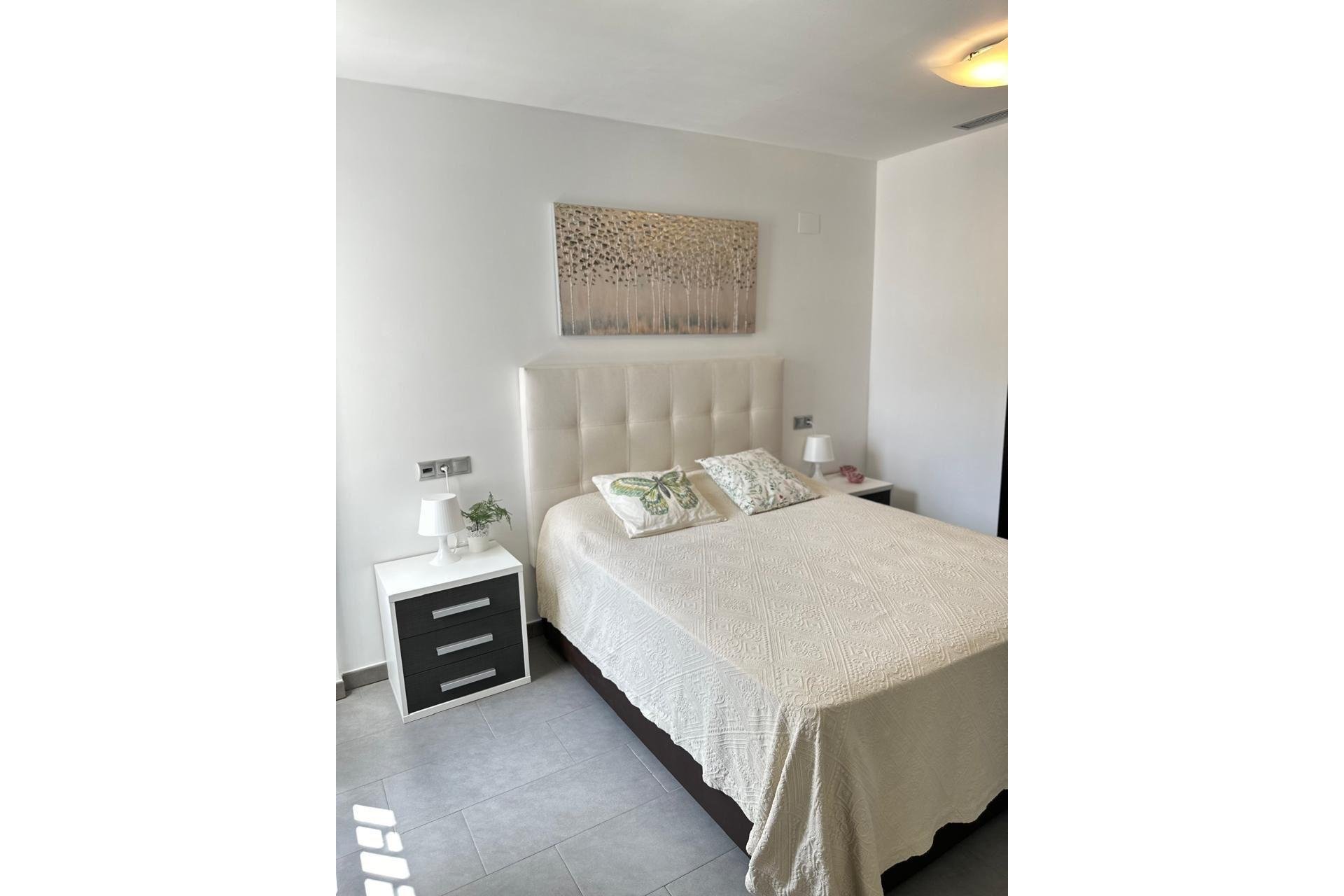 Resale - Apartamento - Torrevieja - La Mata