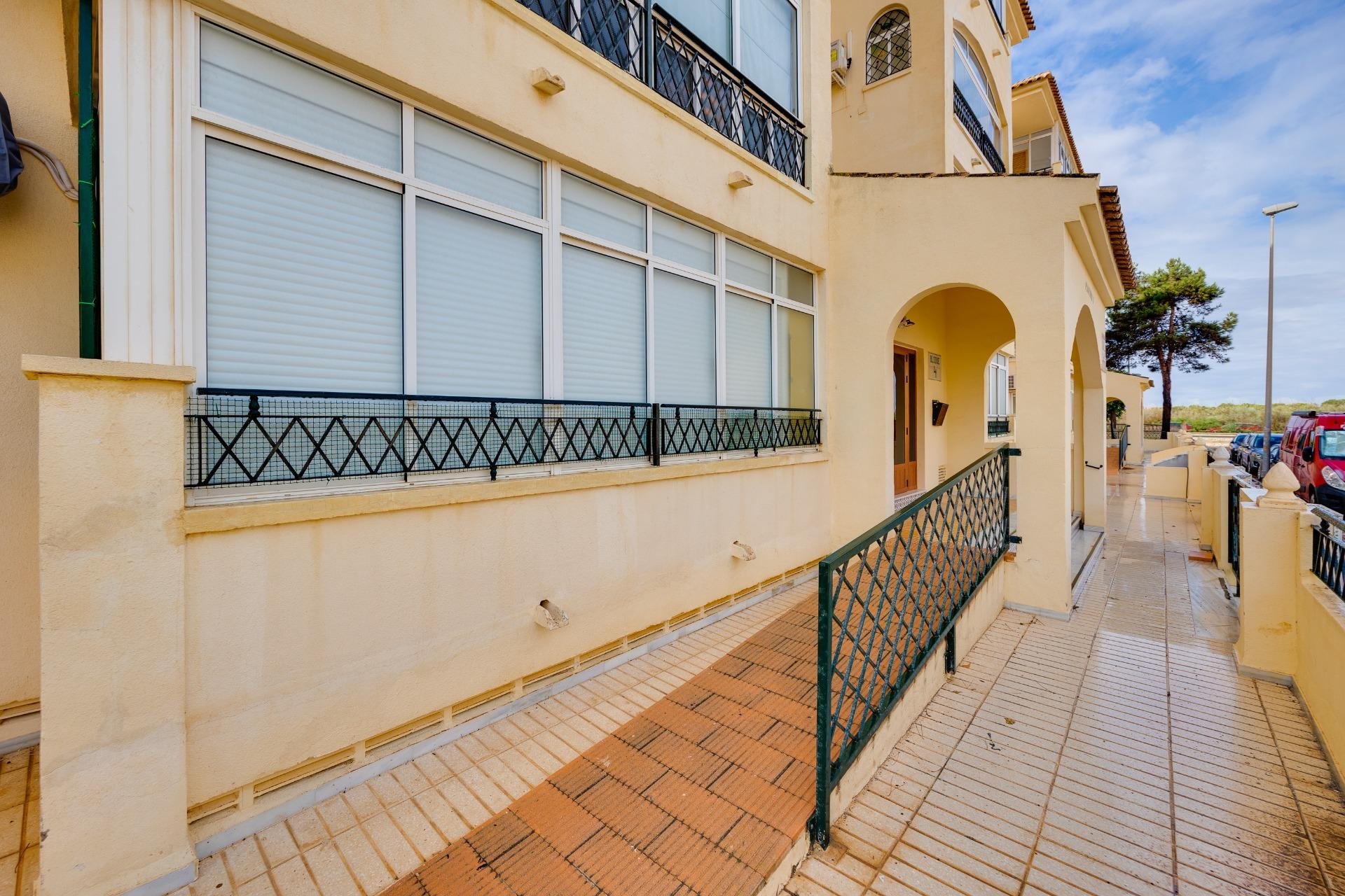 Resale - Apartamento - Torrevieja - La Mata