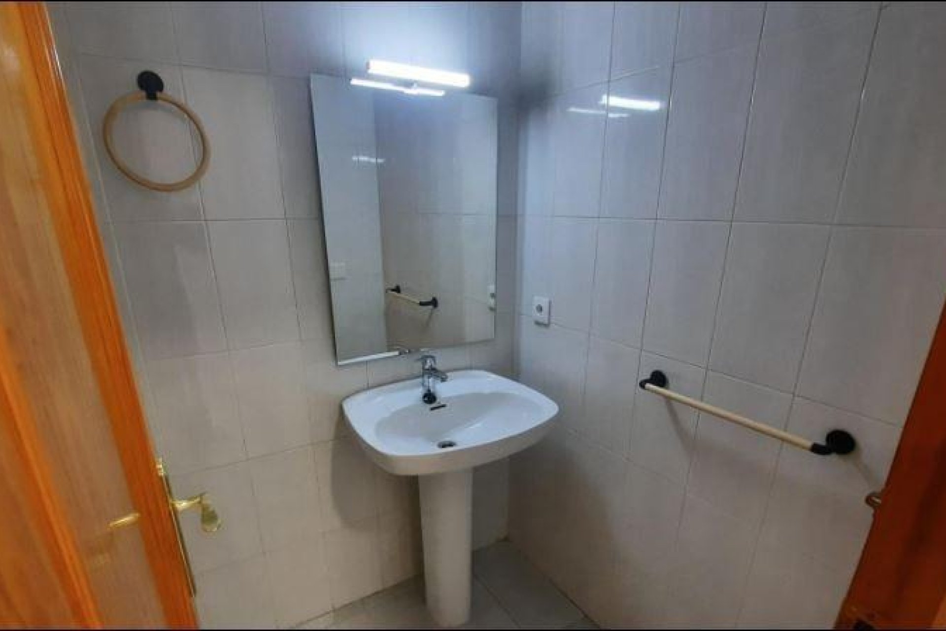 Resale - Apartamento - Torrevieja - La Mata