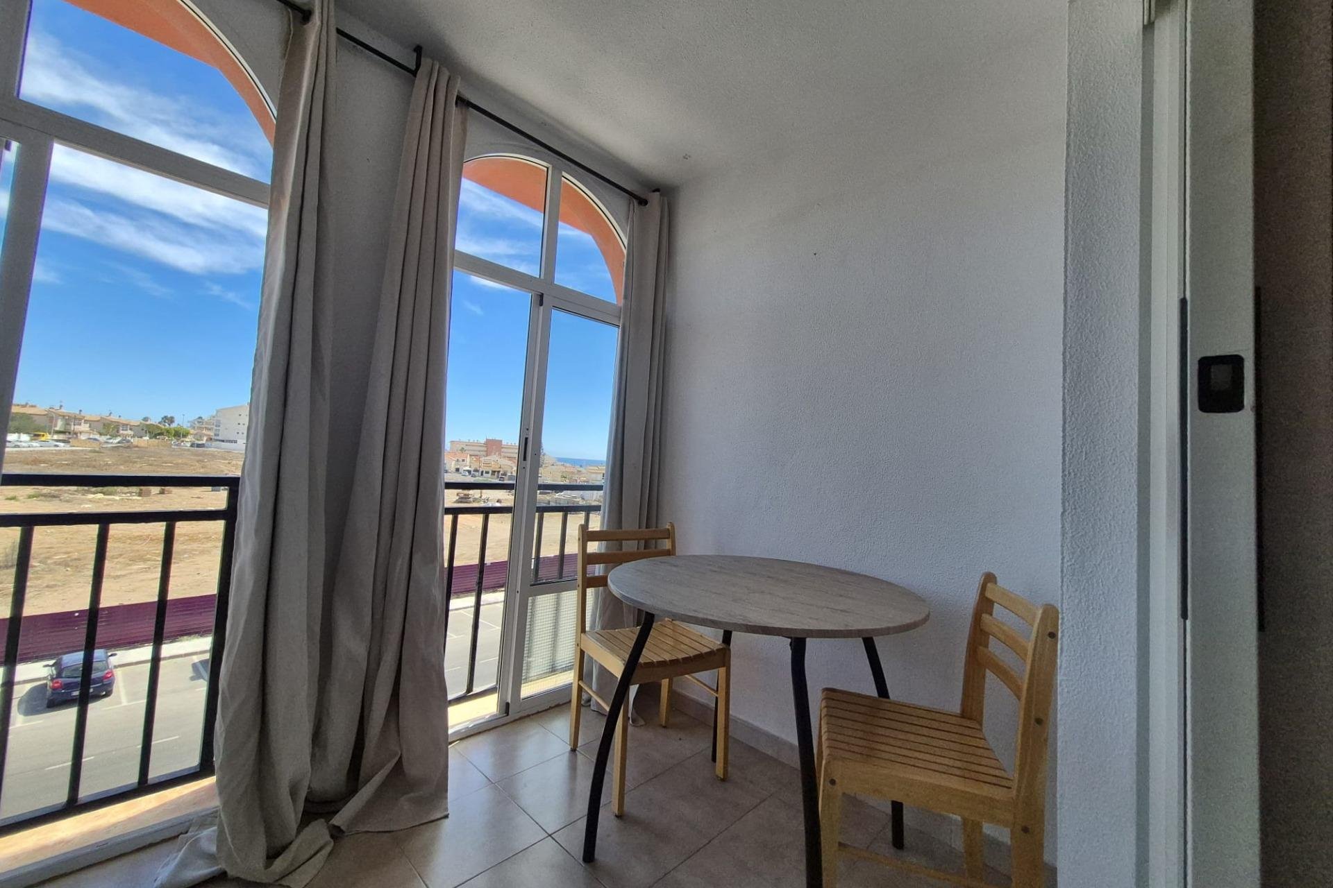 Resale - Apartamento - Torrevieja - La Mata