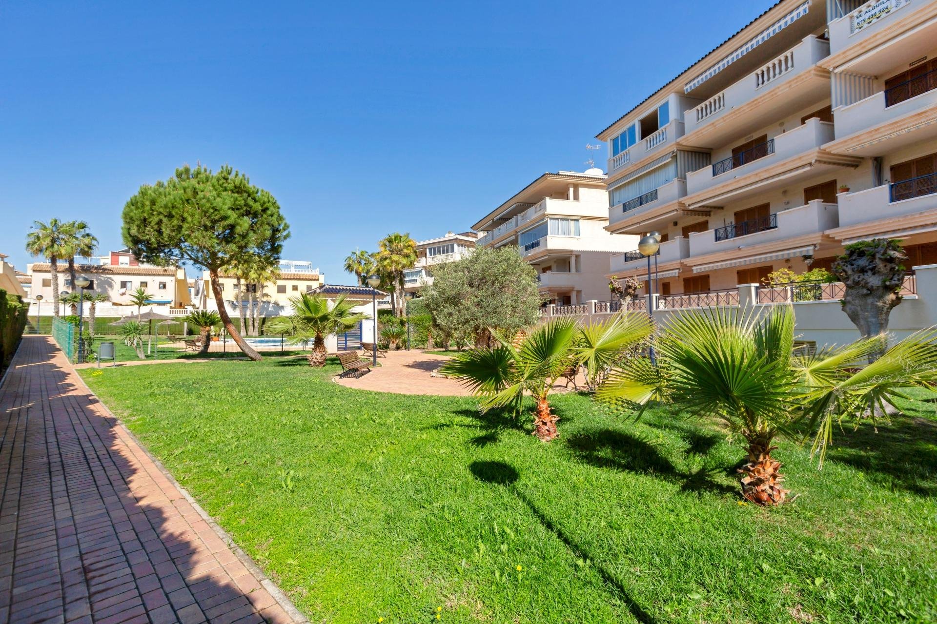 Resale - Apartamento - Torrevieja - La Mata