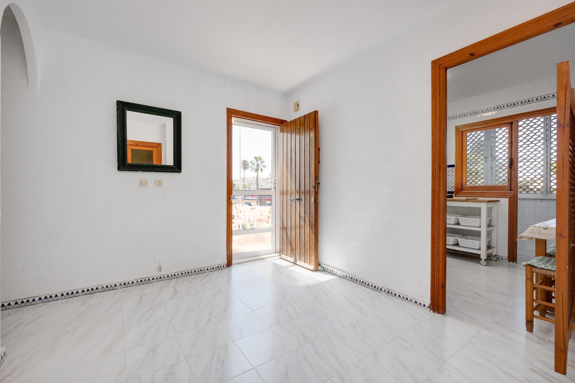 Resale - Apartamento - Torrevieja - La Mata