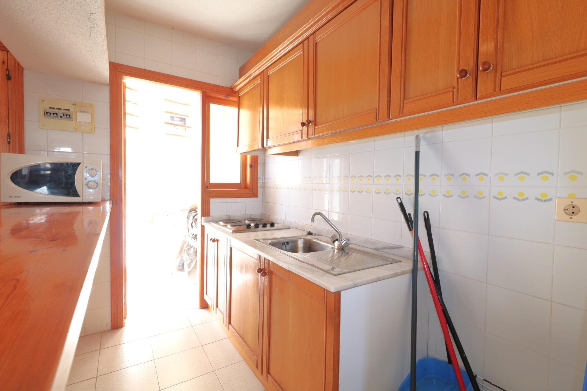 Resale - Apartamento - Torrevieja - La veleta