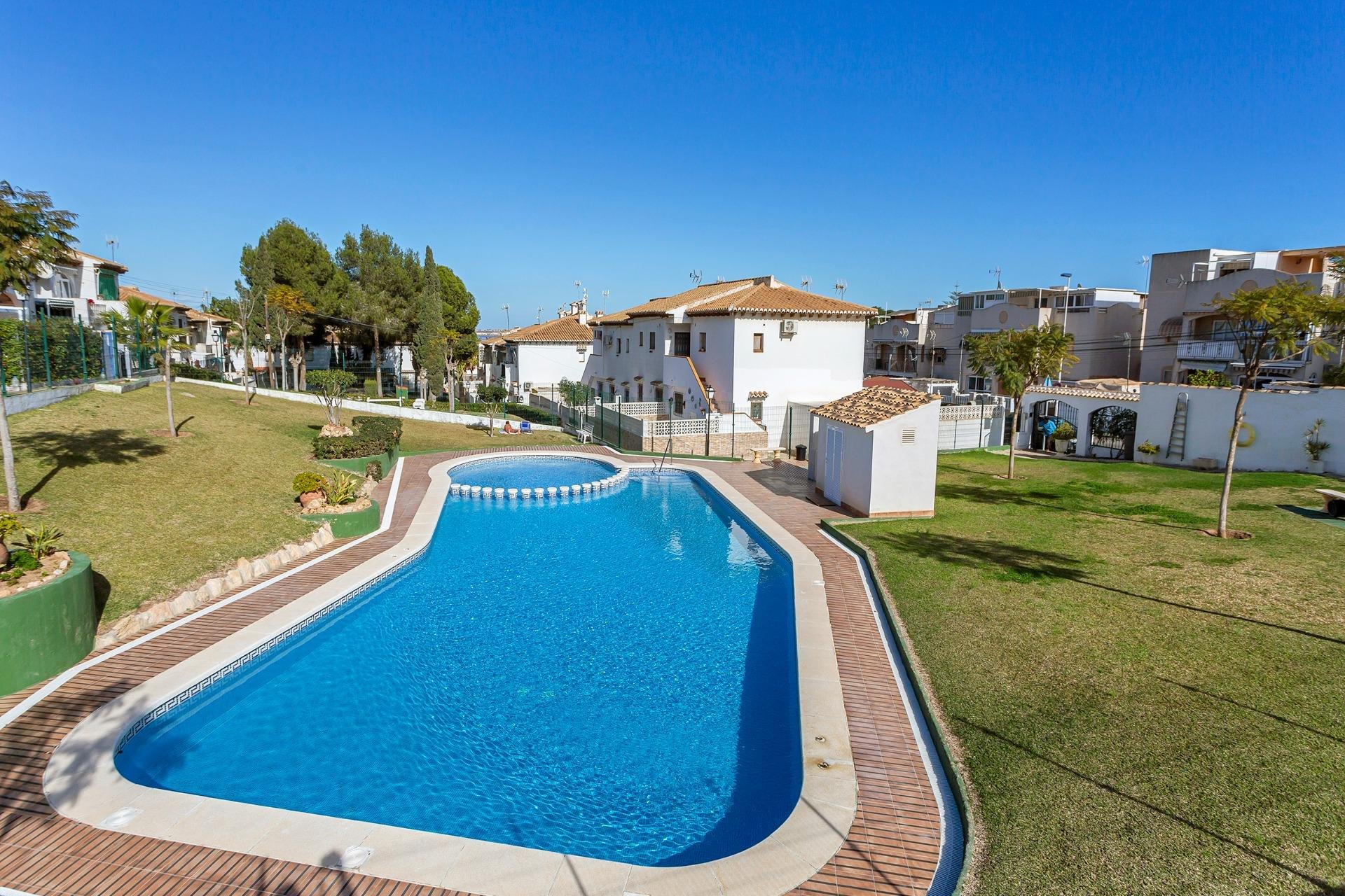 Resale - Apartamento - Torrevieja - Lago jardin