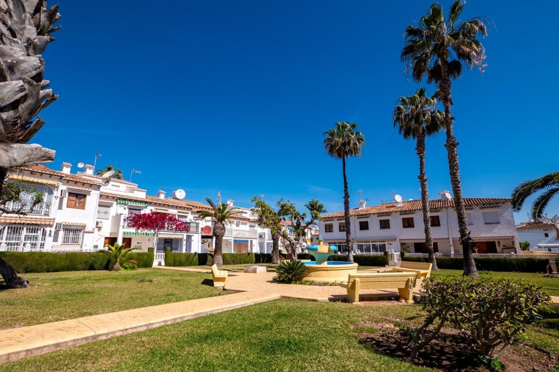 Resale - Apartamento - Torrevieja - Los balcones