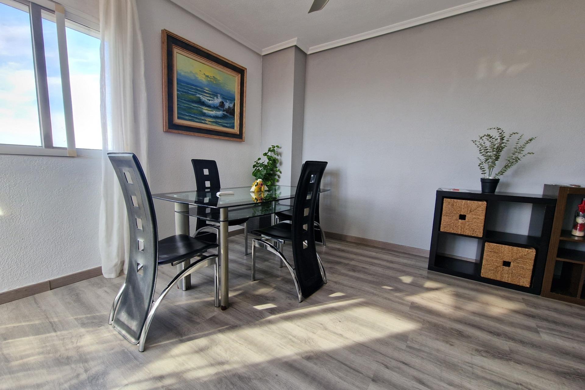 Resale - Apartamento - Torrevieja - Nueva Torrevieja