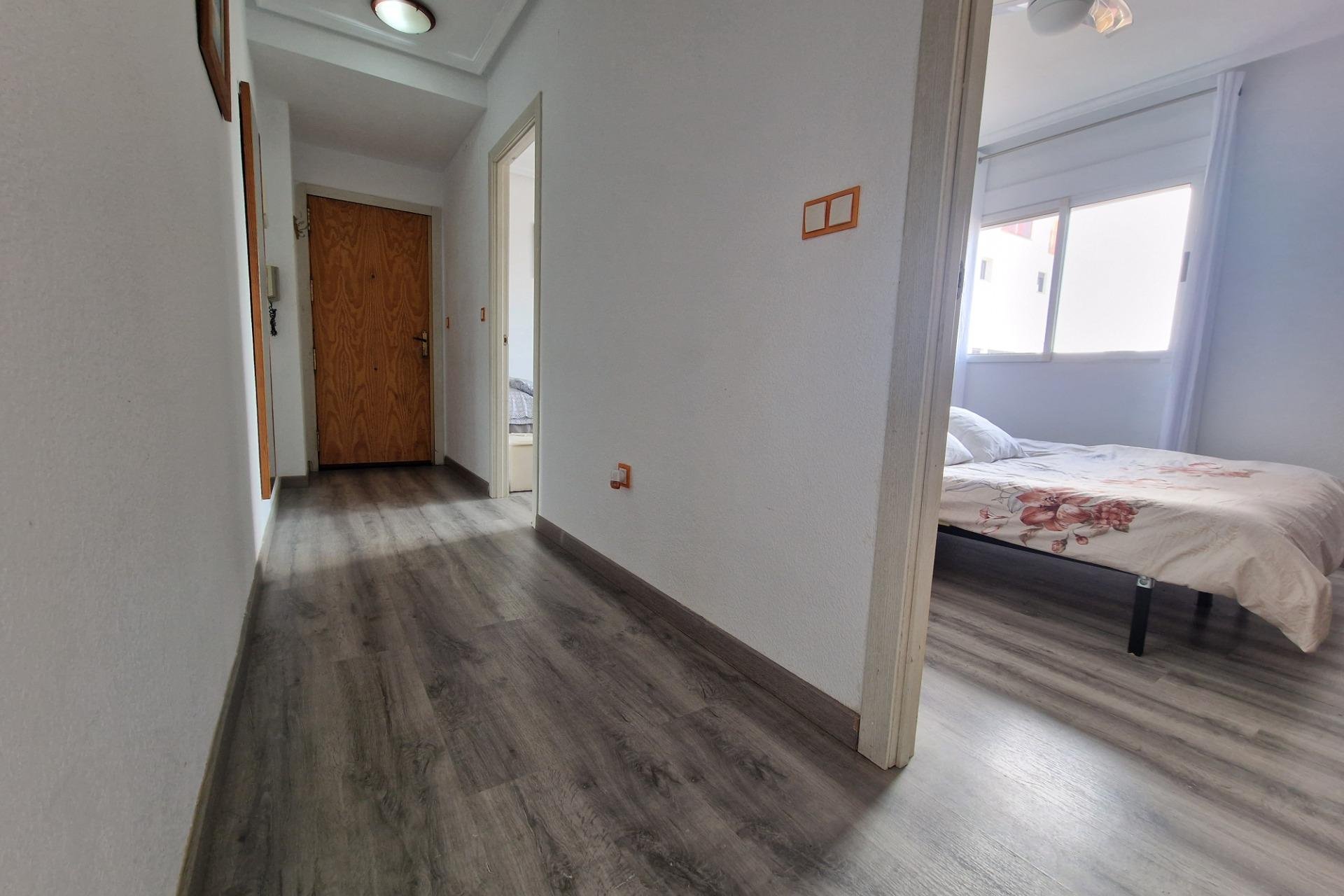 Resale - Apartamento - Torrevieja - Nueva Torrevieja