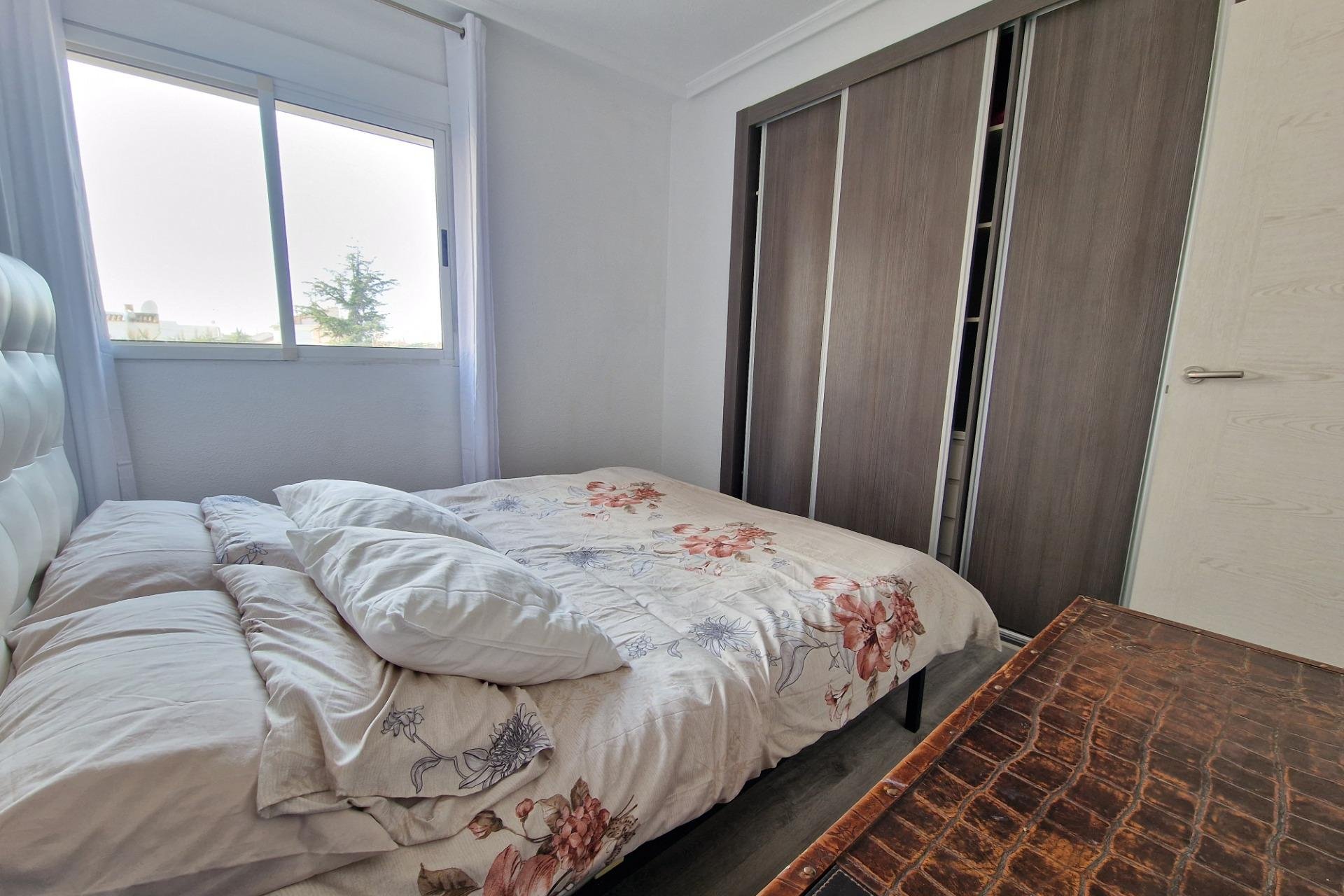 Resale - Apartamento - Torrevieja - Nueva Torrevieja