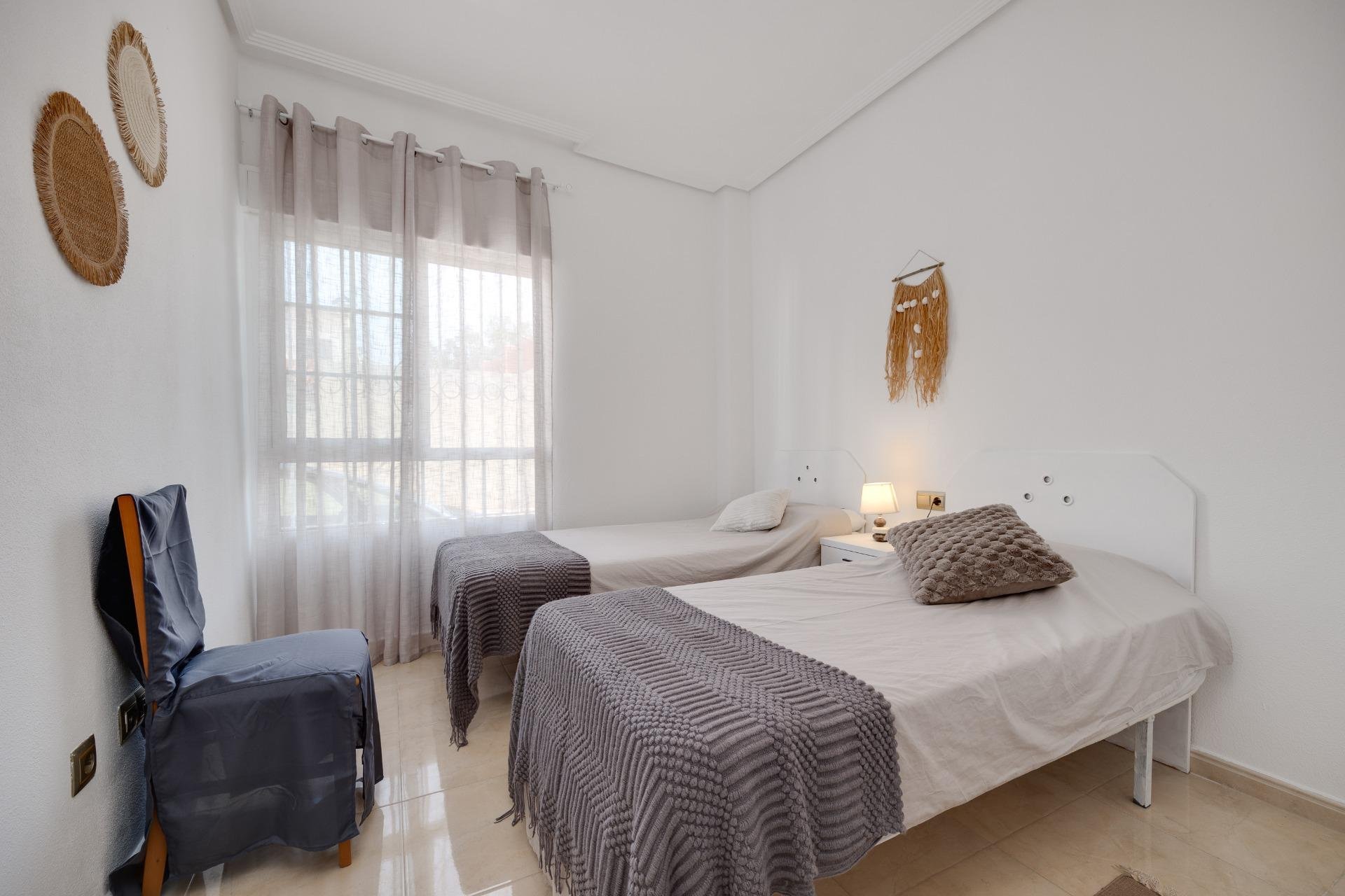 Resale - Apartamento - Torrevieja - Nueva Torrevieja