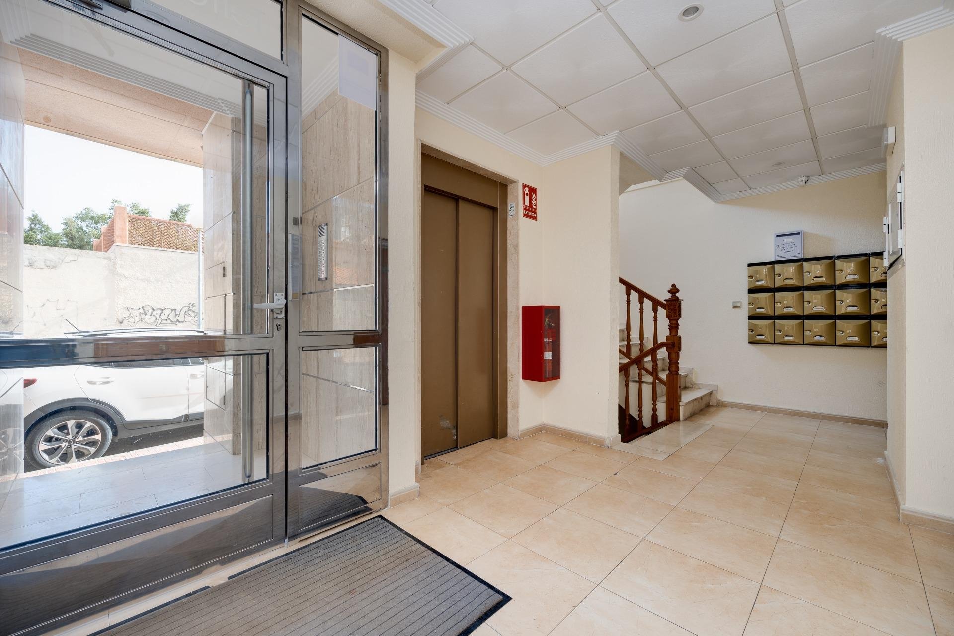 Resale - Apartamento - Torrevieja - Nueva Torrevieja