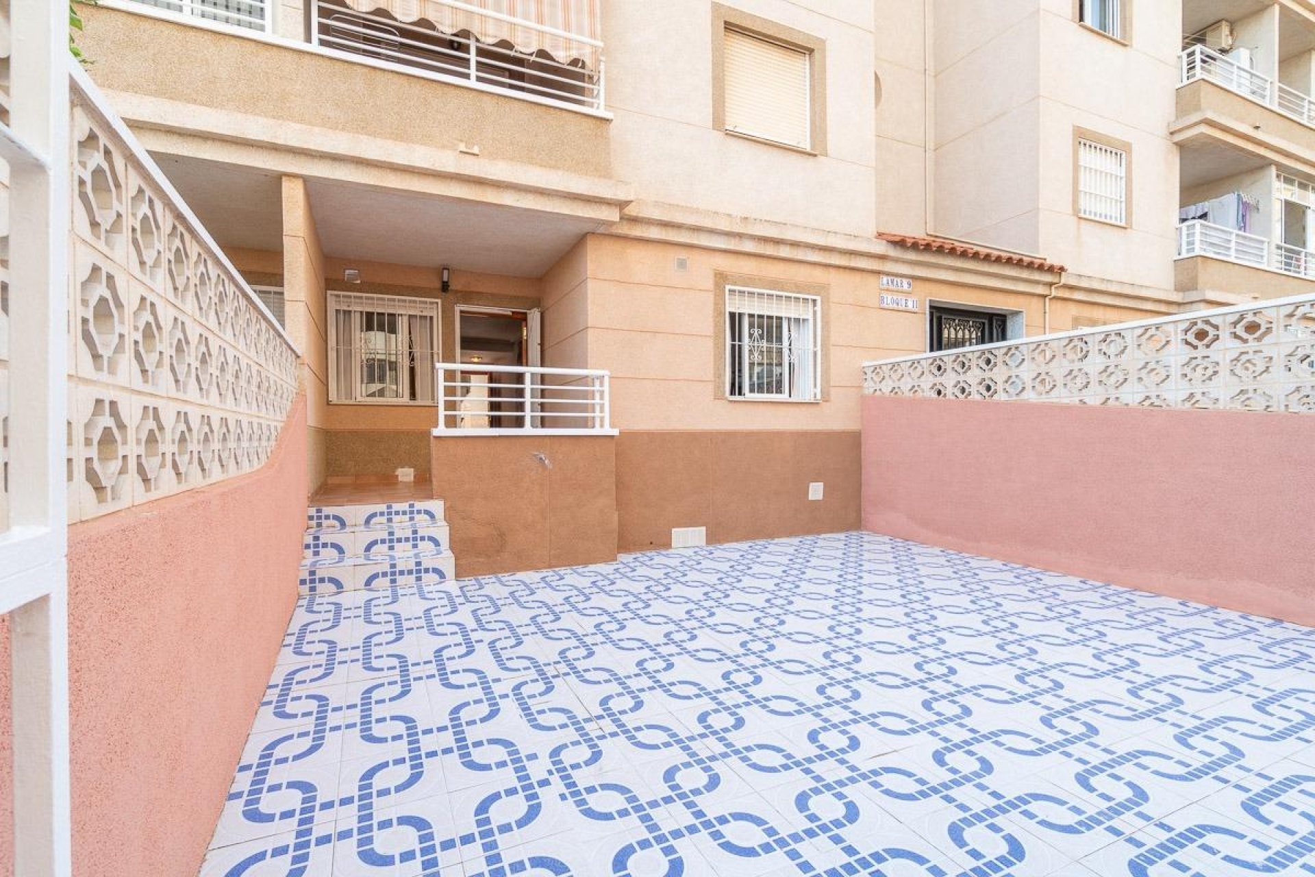 Resale - Apartamento - Torrevieja - Nueva Torrevieja