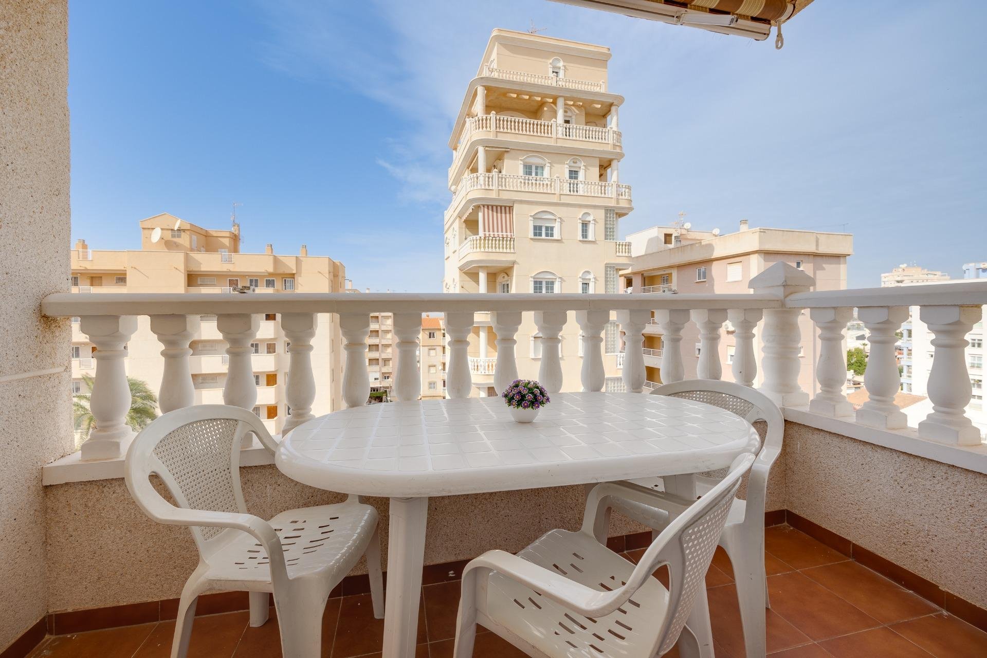 Resale - Apartamento - Torrevieja - Nueva Torrevieja