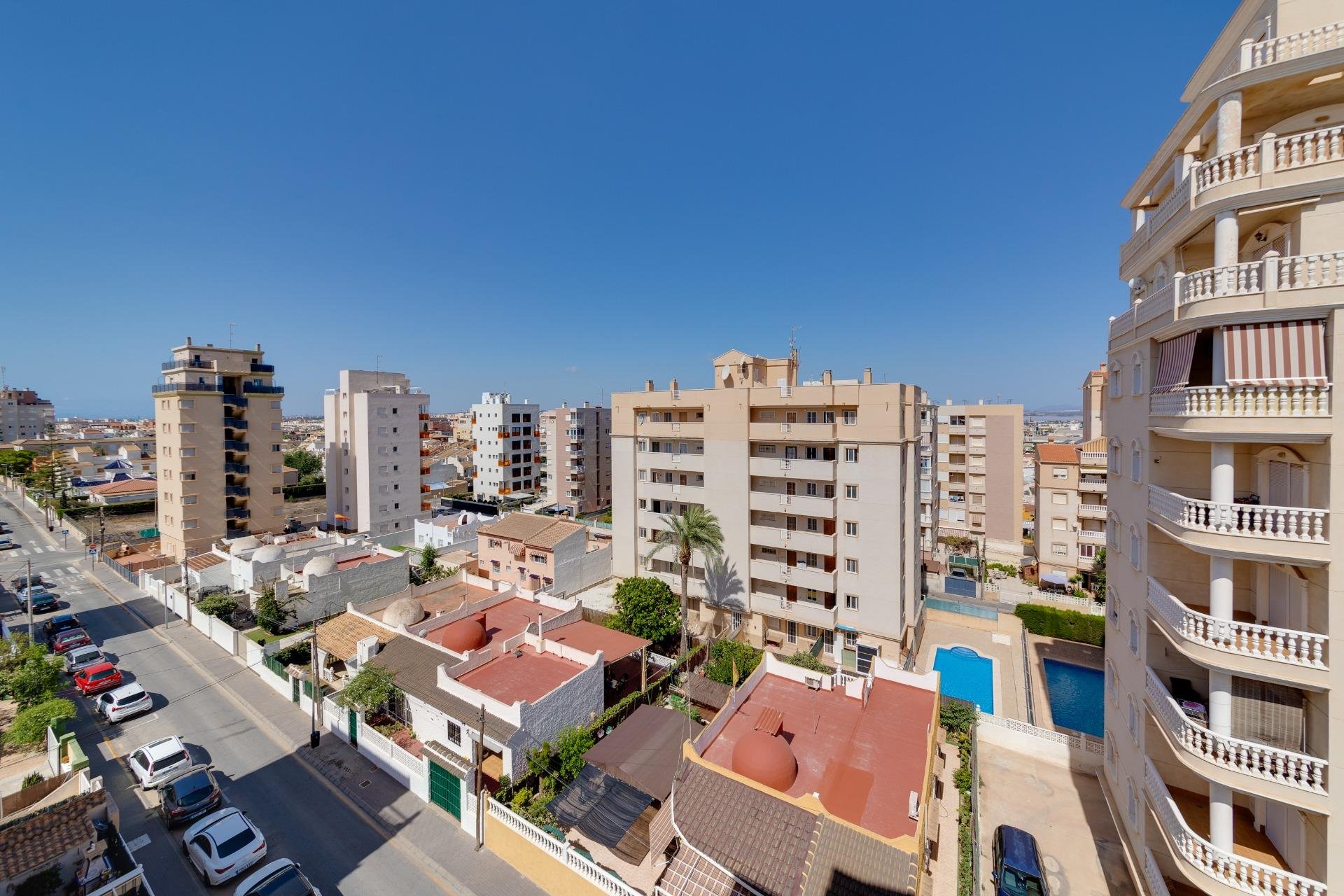 Resale - Apartamento - Torrevieja - Nueva Torrevieja