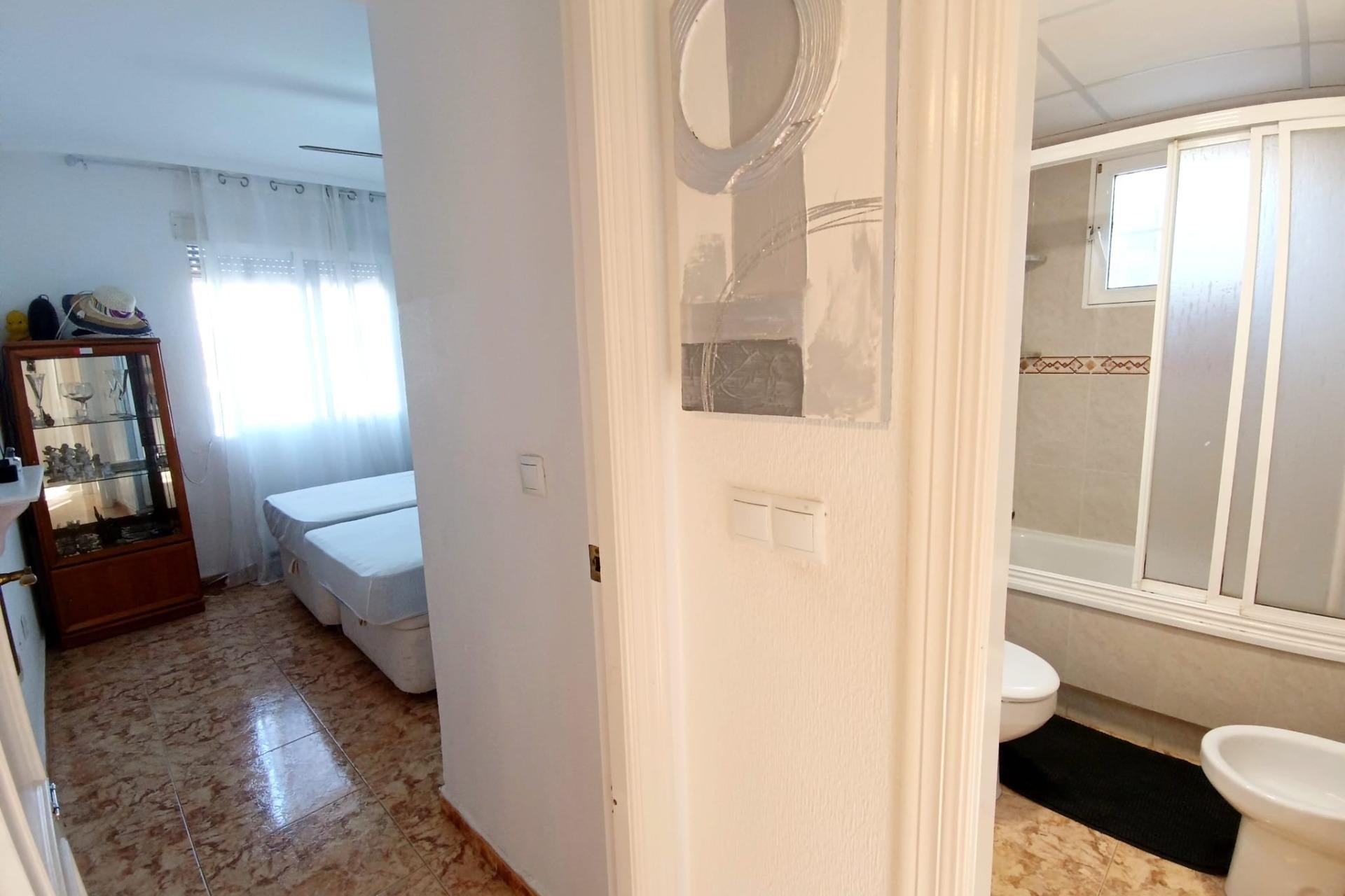 Resale - Apartamento - Torrevieja - Nueva Torrevieja