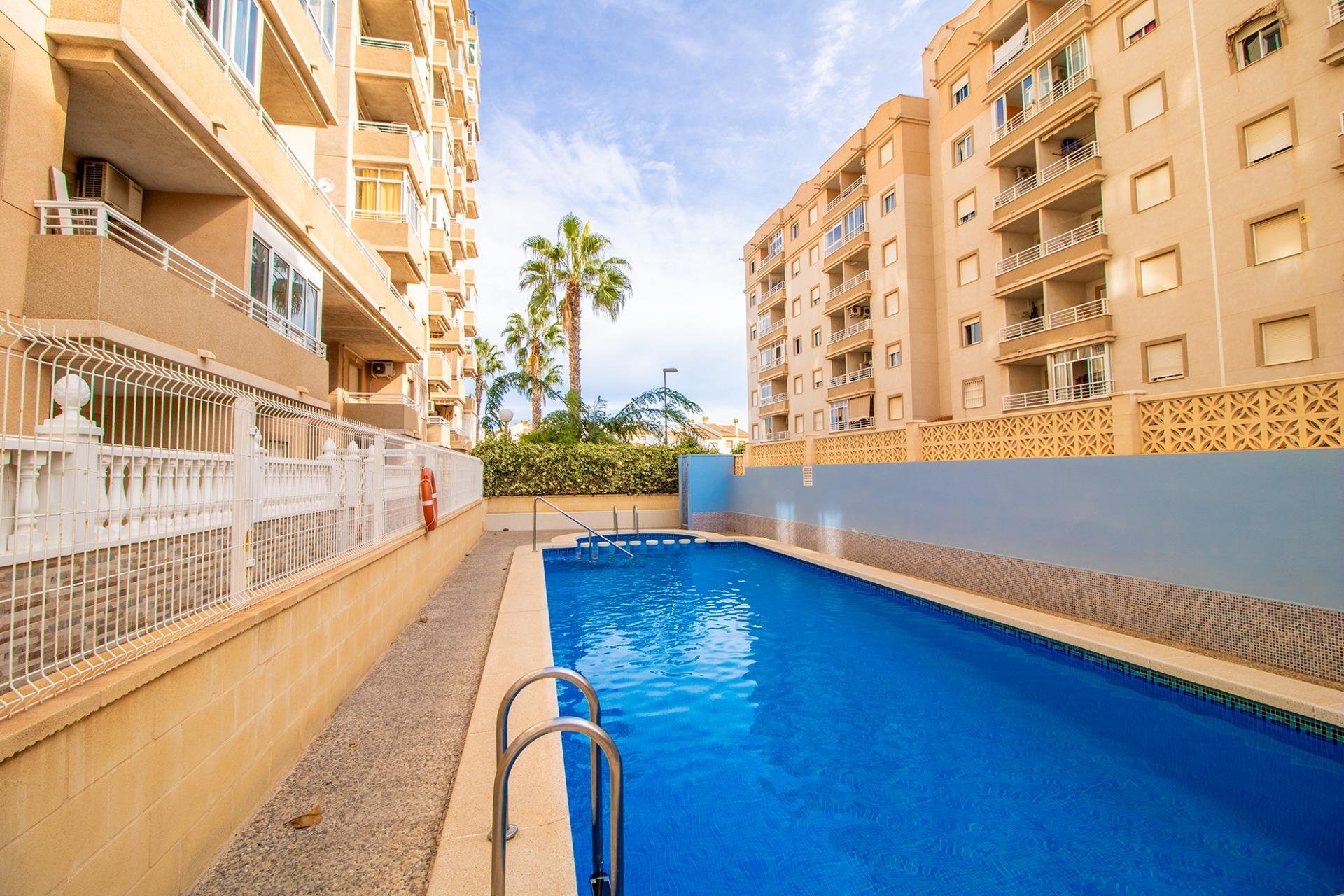 Resale - Apartamento - Torrevieja - Nueva Torrevieja