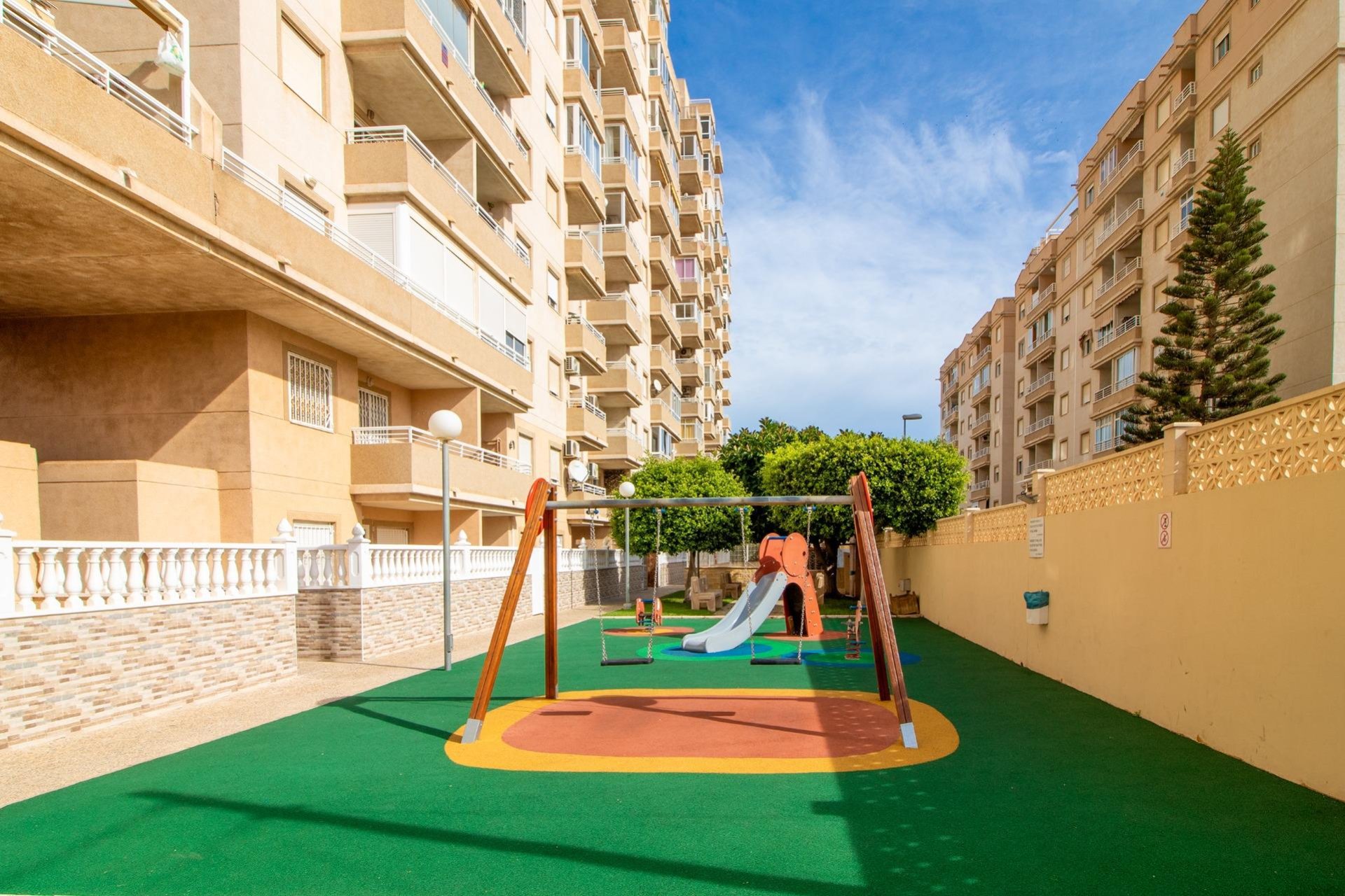 Resale - Apartamento - Torrevieja - Nueva Torrevieja