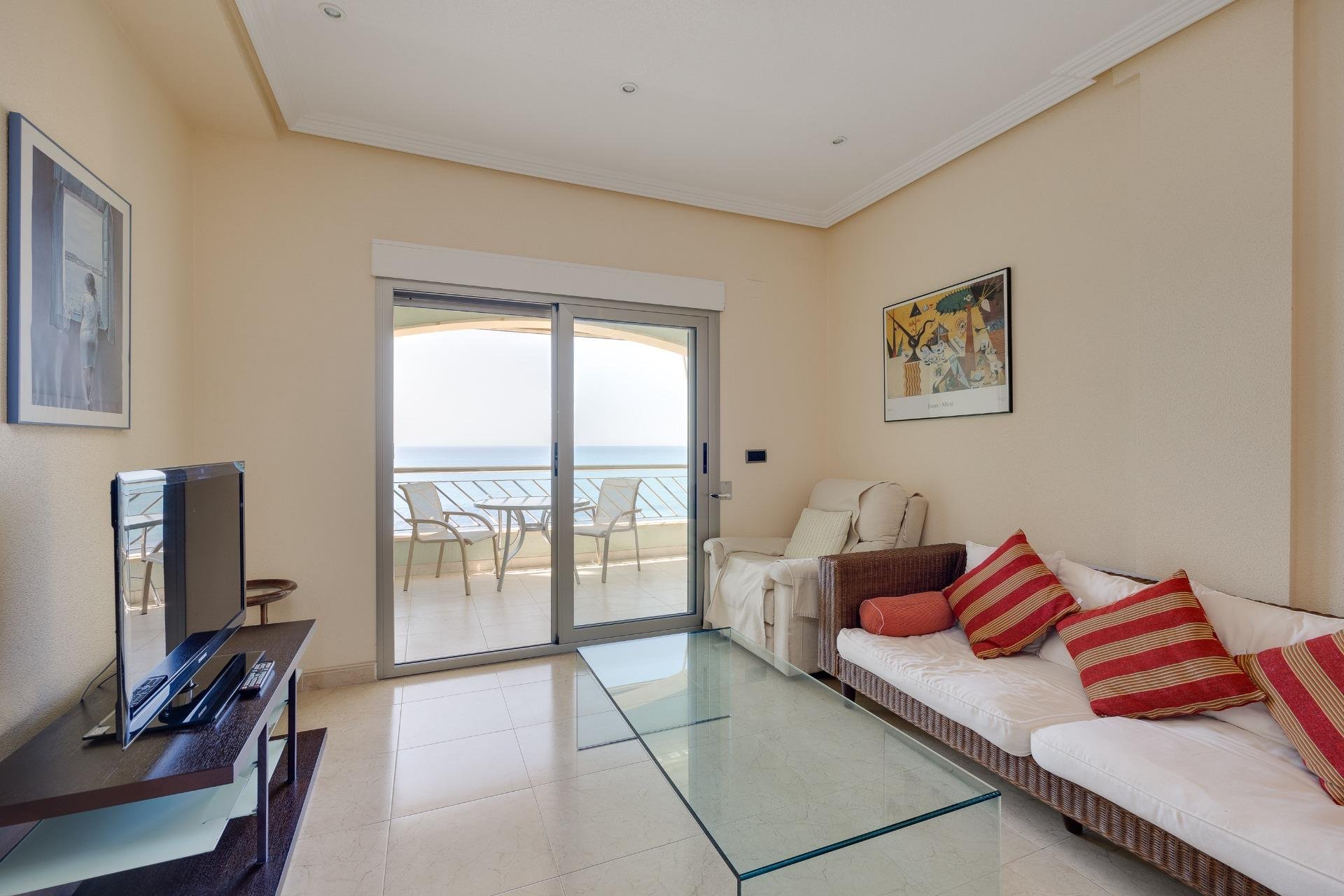Resale - Apartamento - Torrevieja - Paseo maritimo