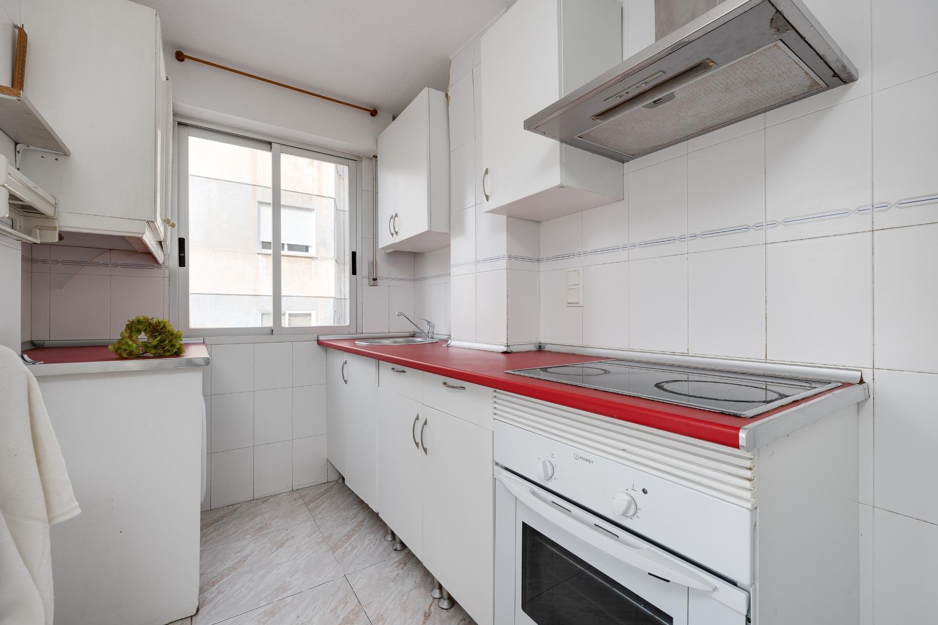 Resale - Apartamento - Torrevieja - Paseo maritimo